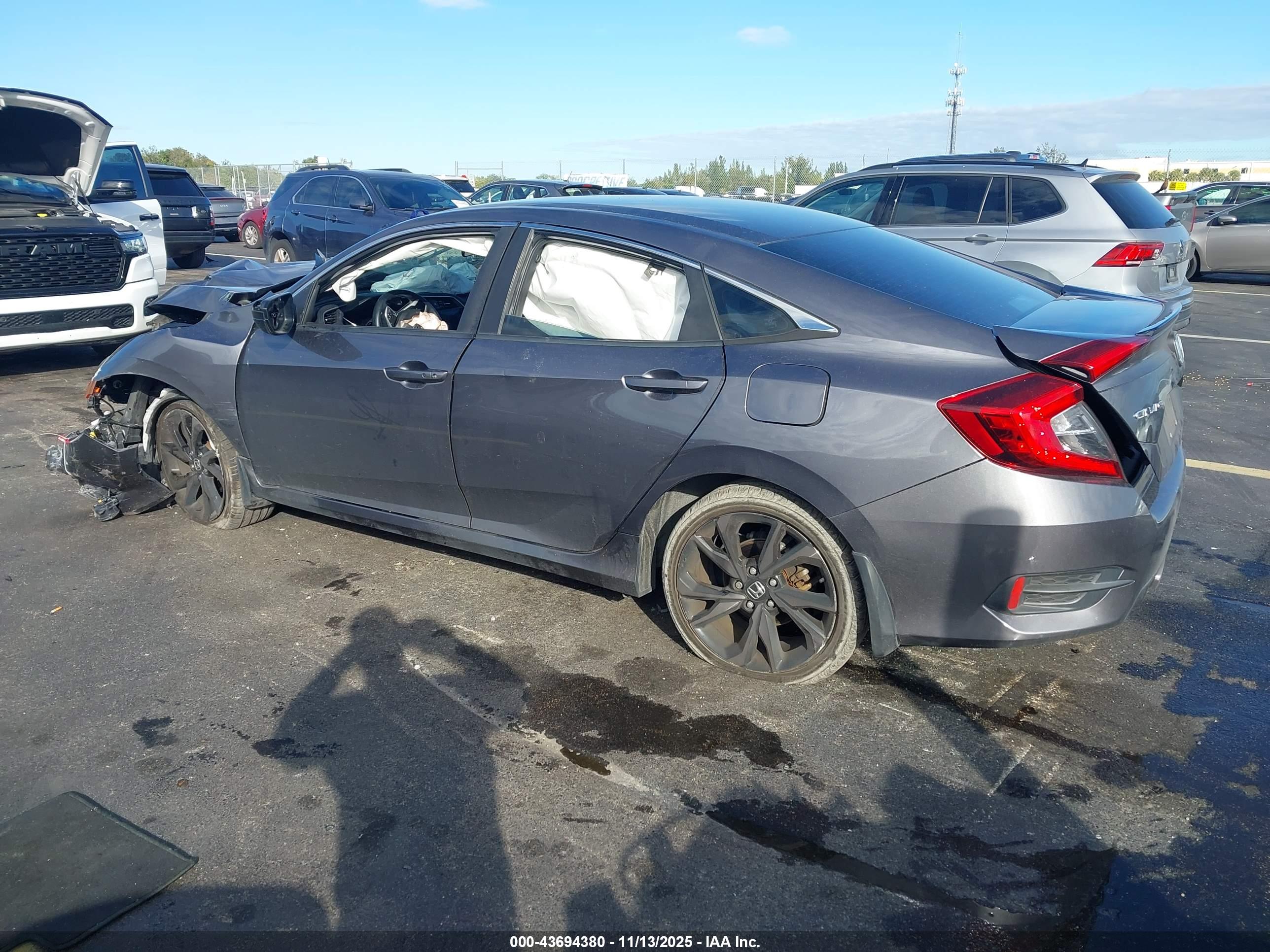 HONDA CIVIC image 3