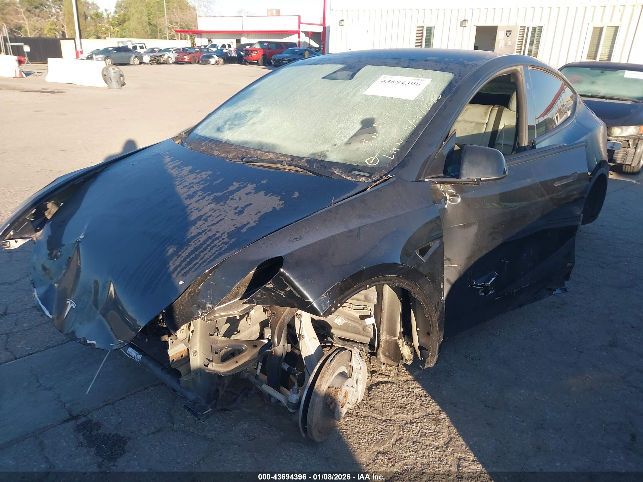 TESLA MODEL image 6
