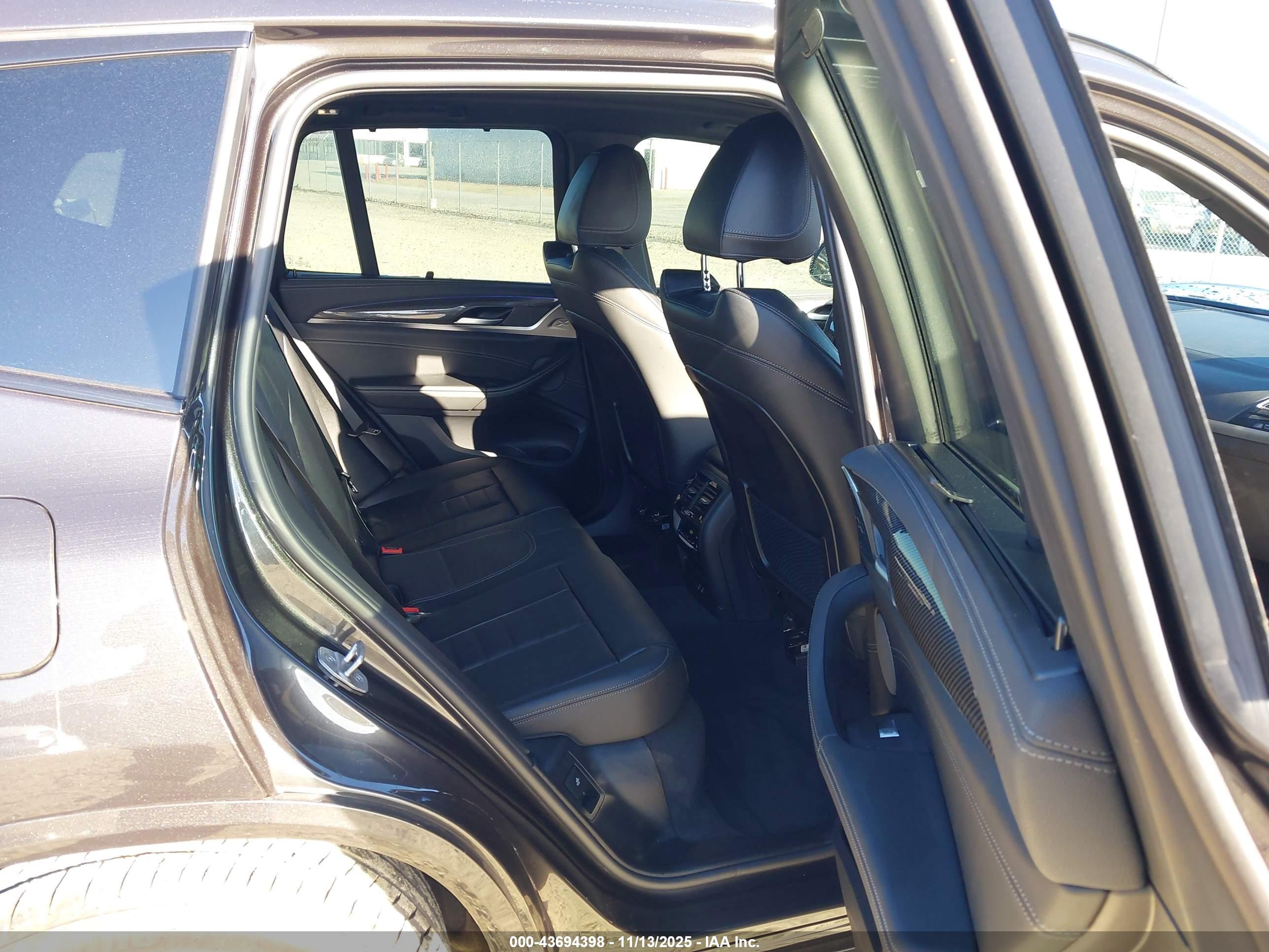 BMW X3 image 8