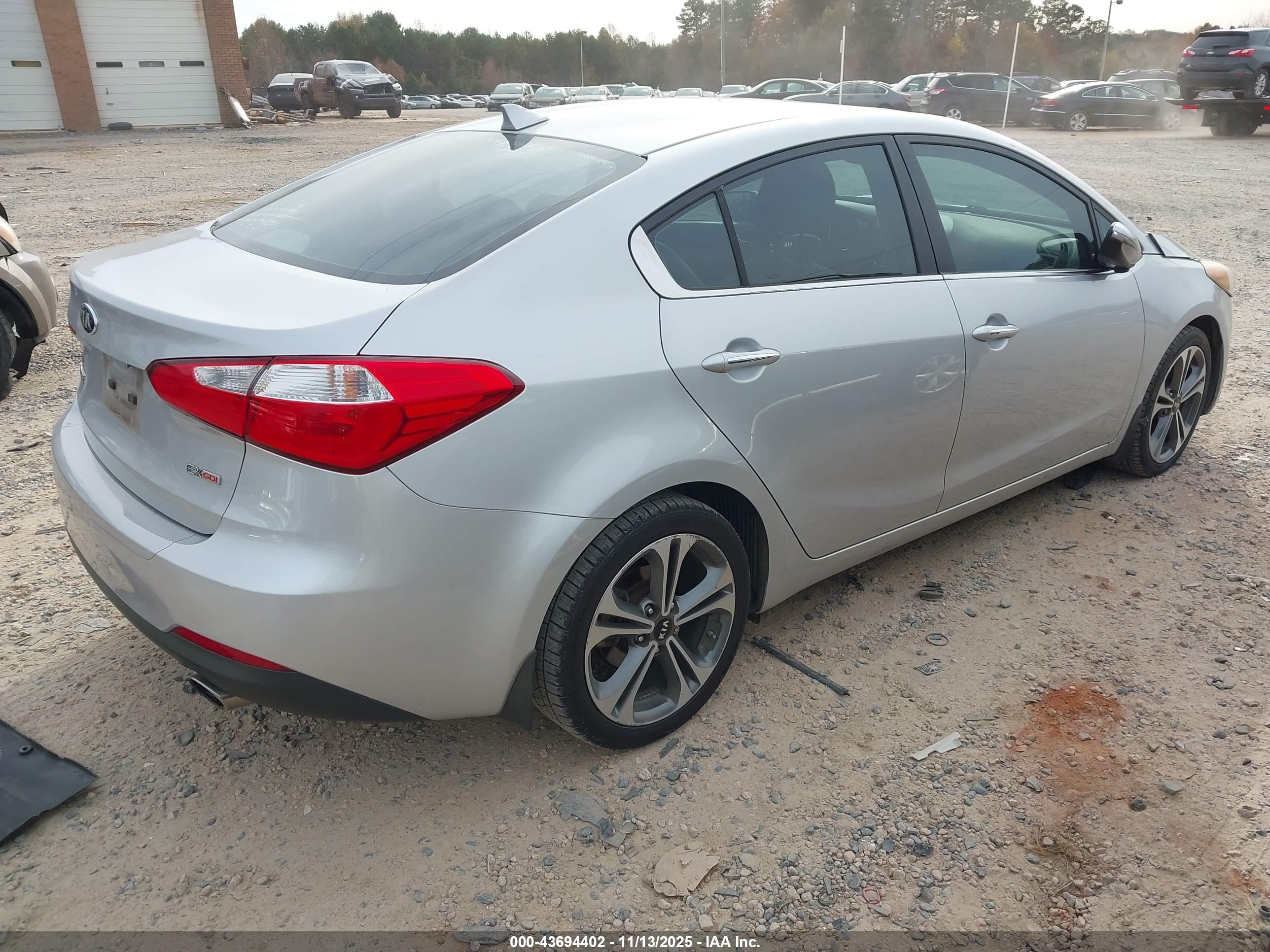 KIA FORTE image 4