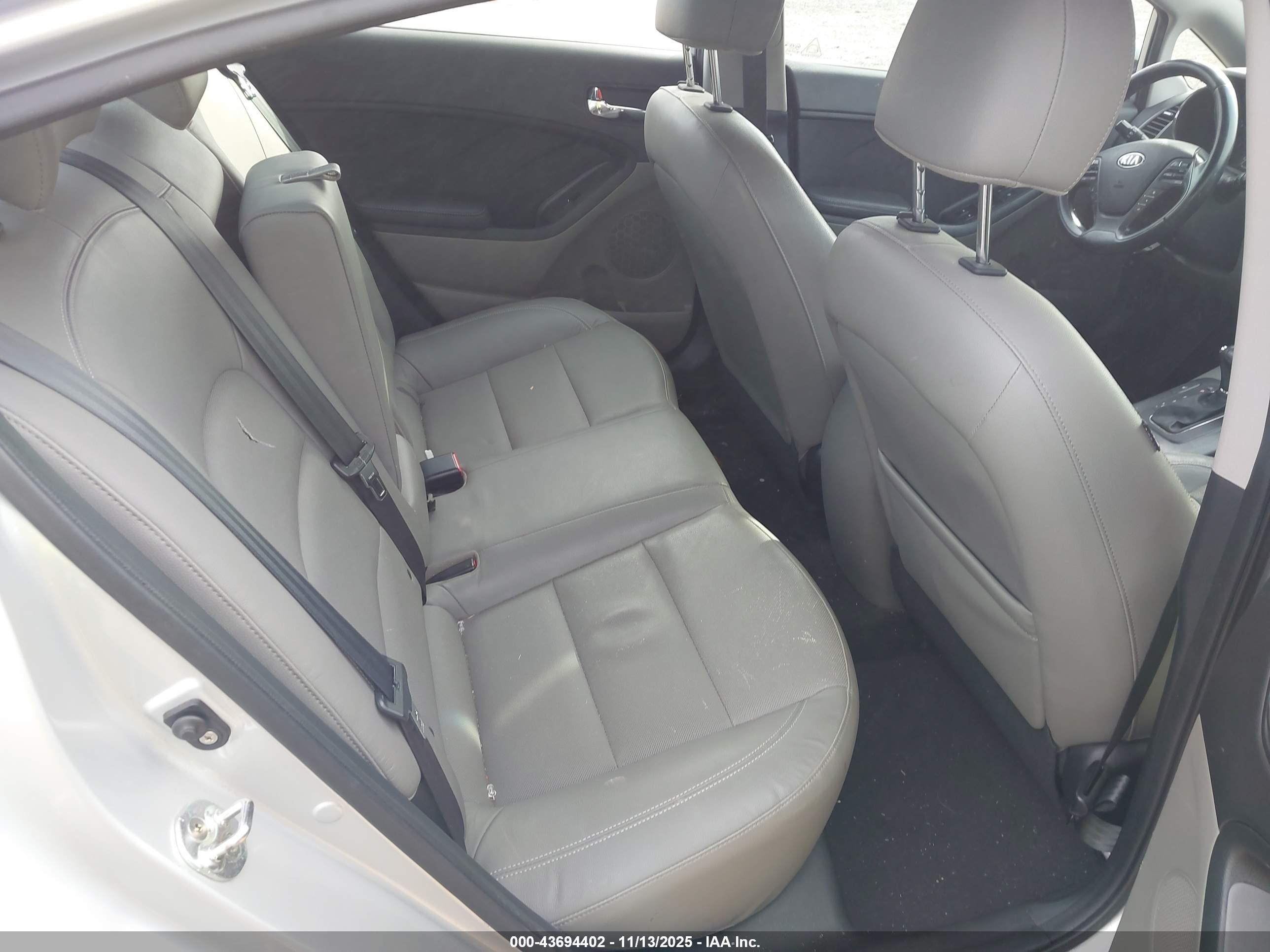 KIA FORTE image 8