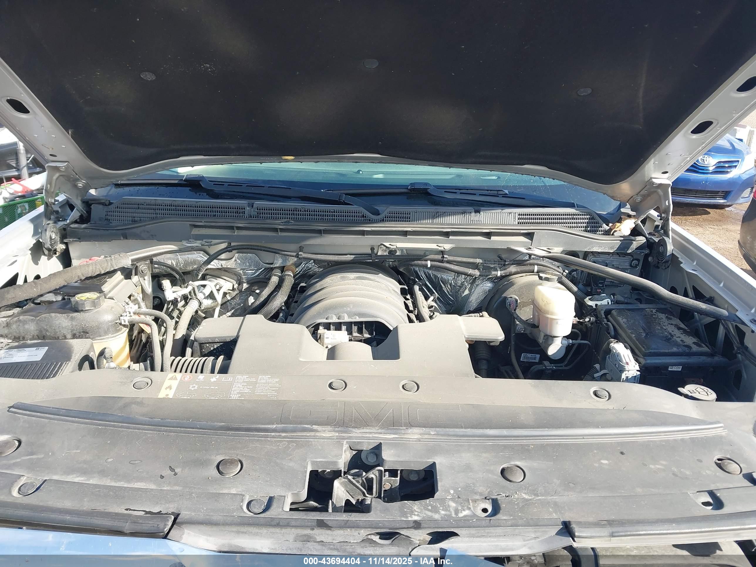 GMC SIERRA image 10