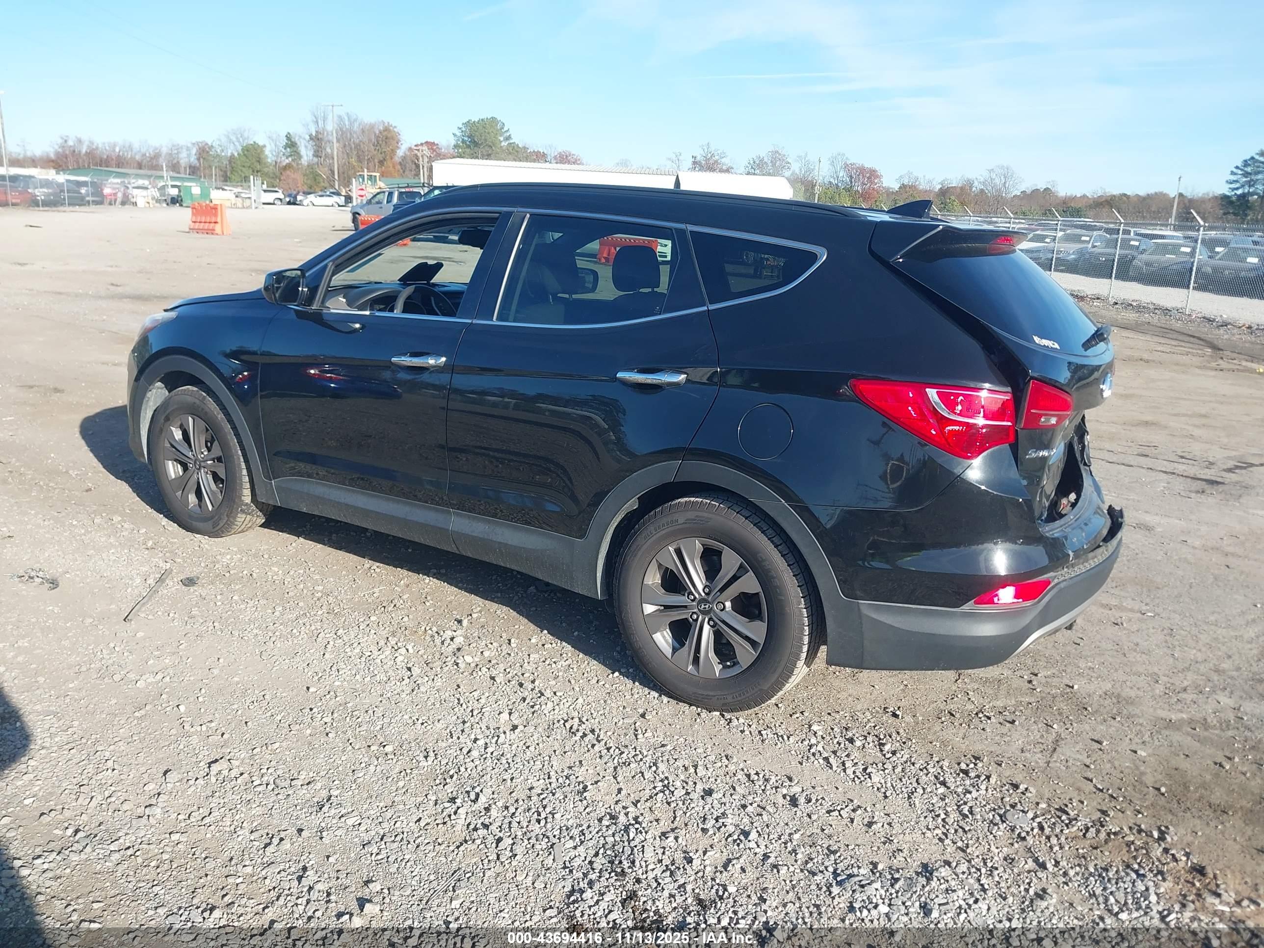 HYUNDAI SANTA image 3