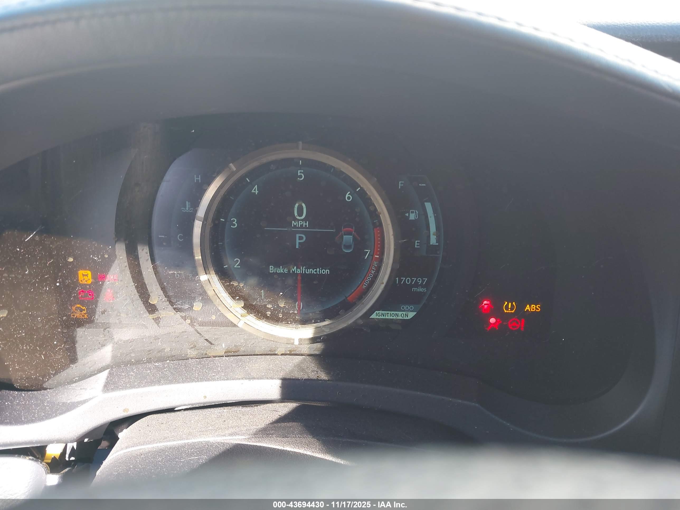 LEXUS RC image 7