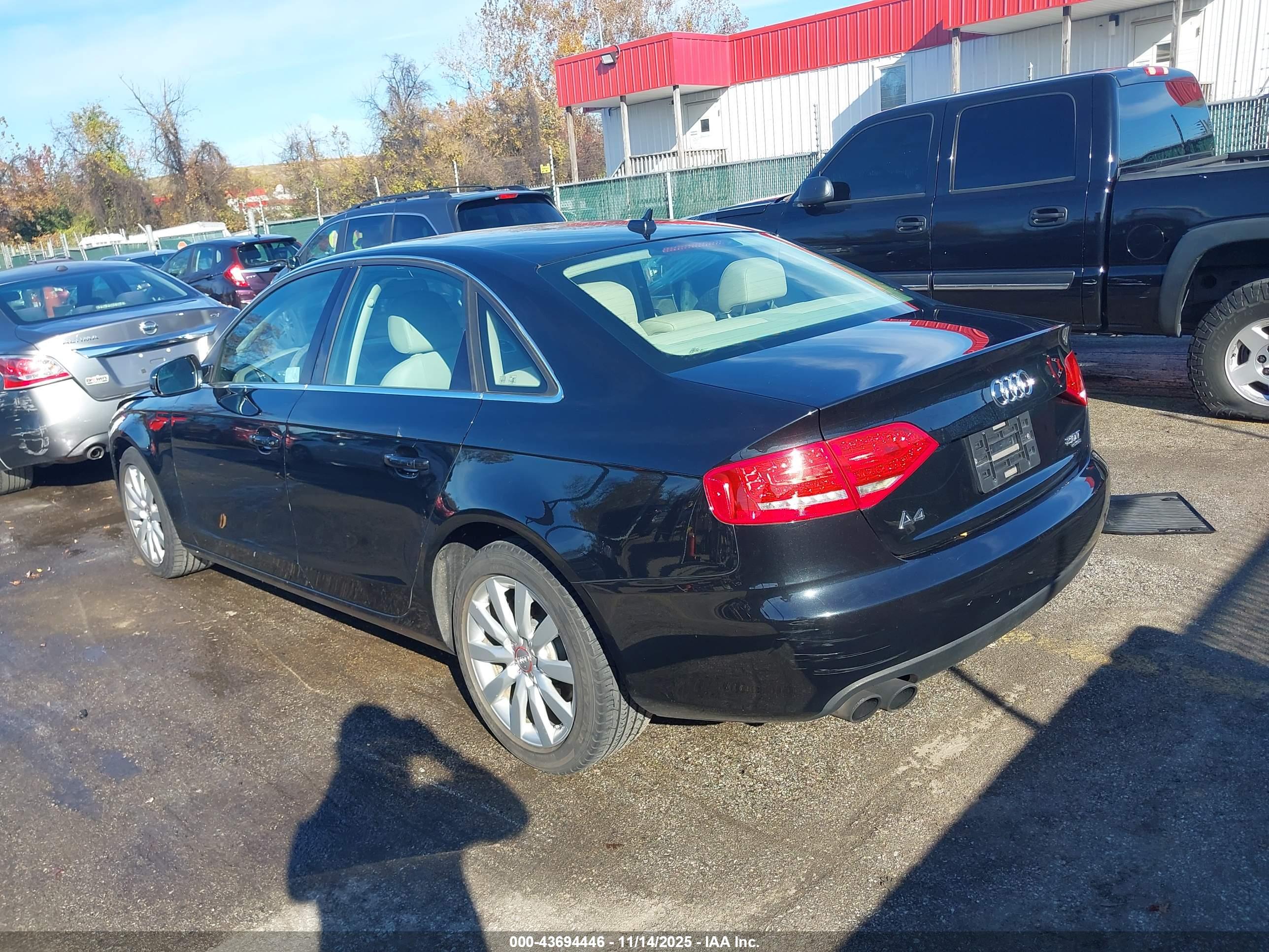 AUDI A4 image 3