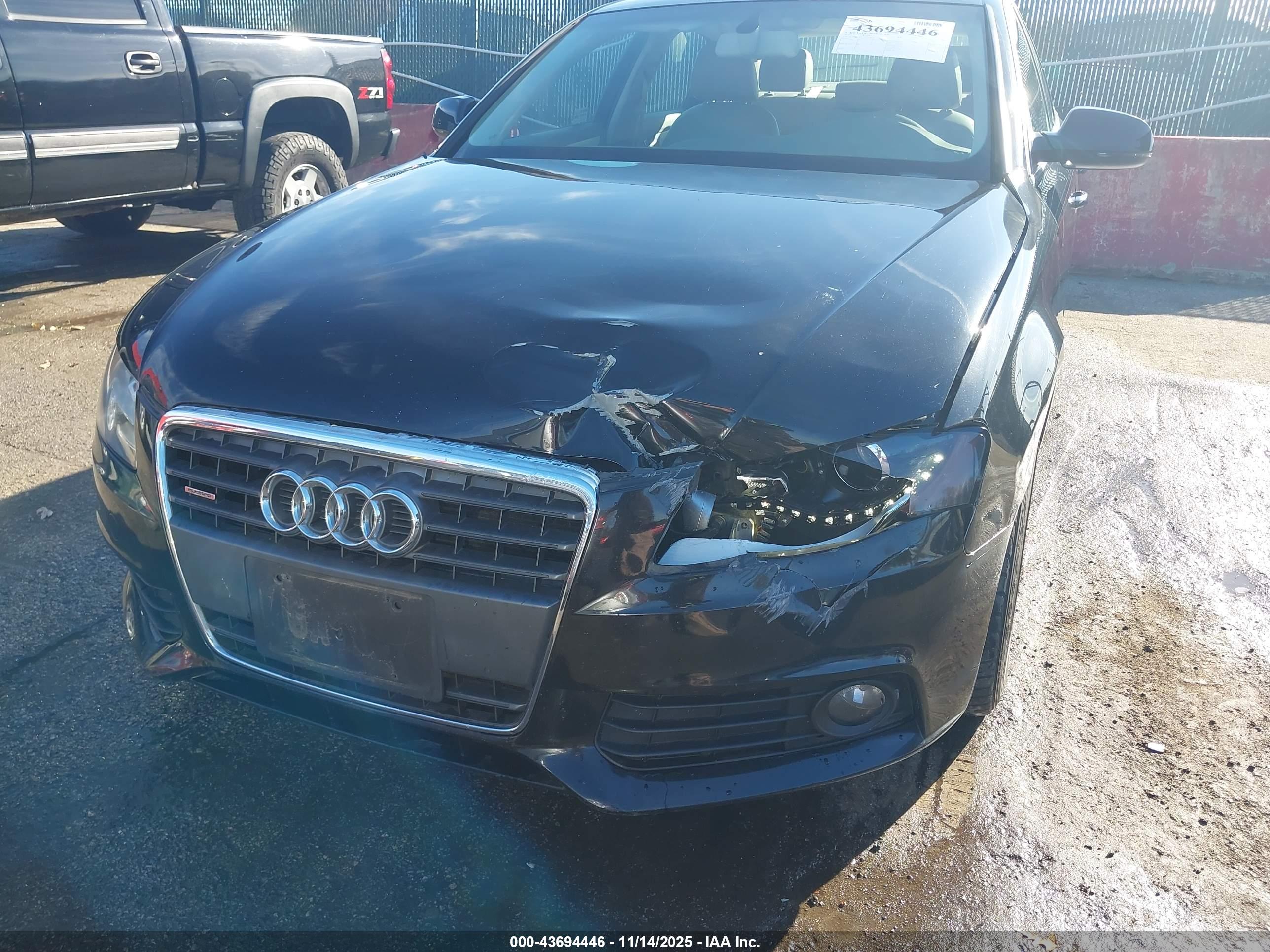 AUDI A4 image 6