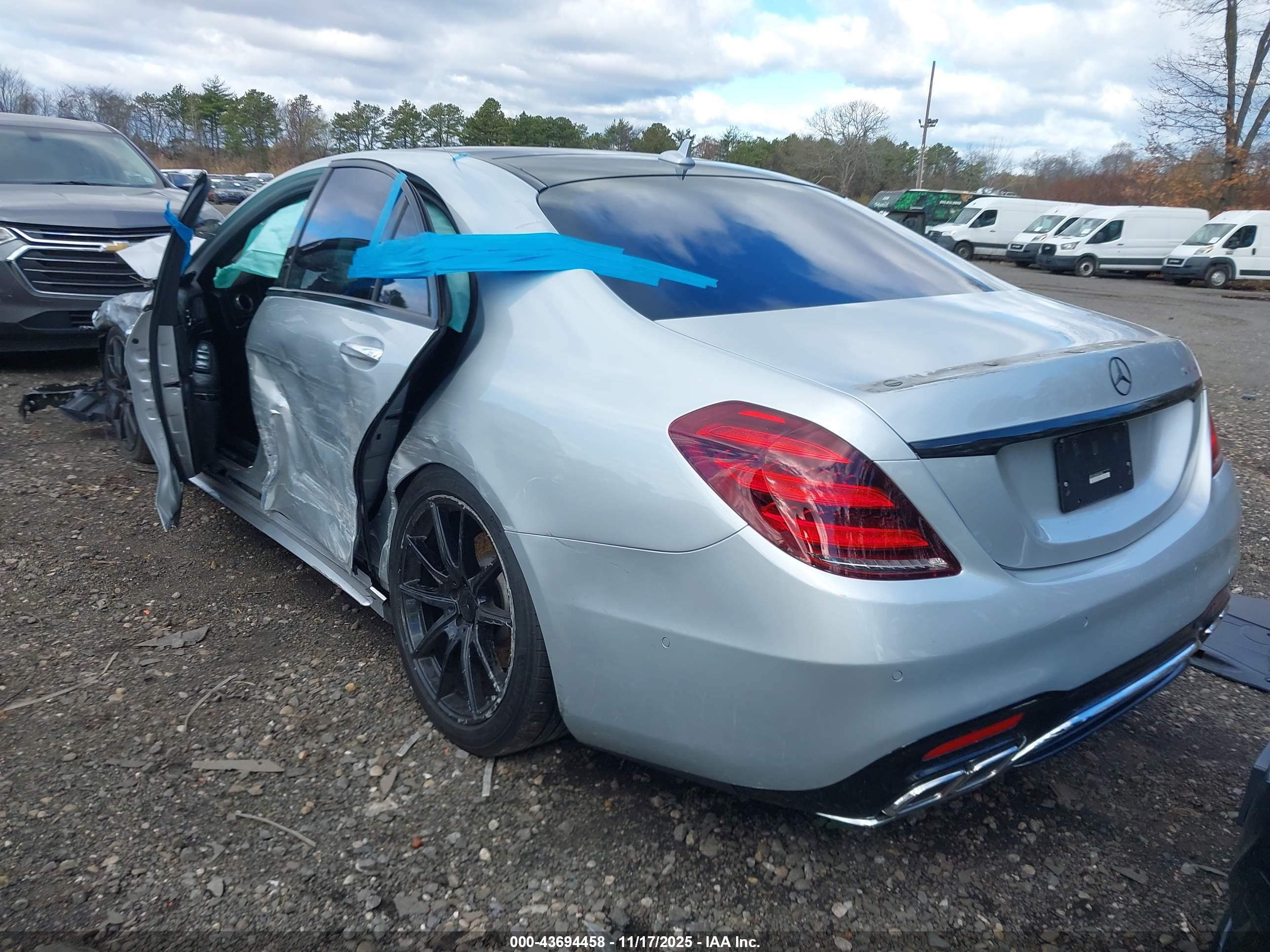 MERCEDES-BENZ S image 3