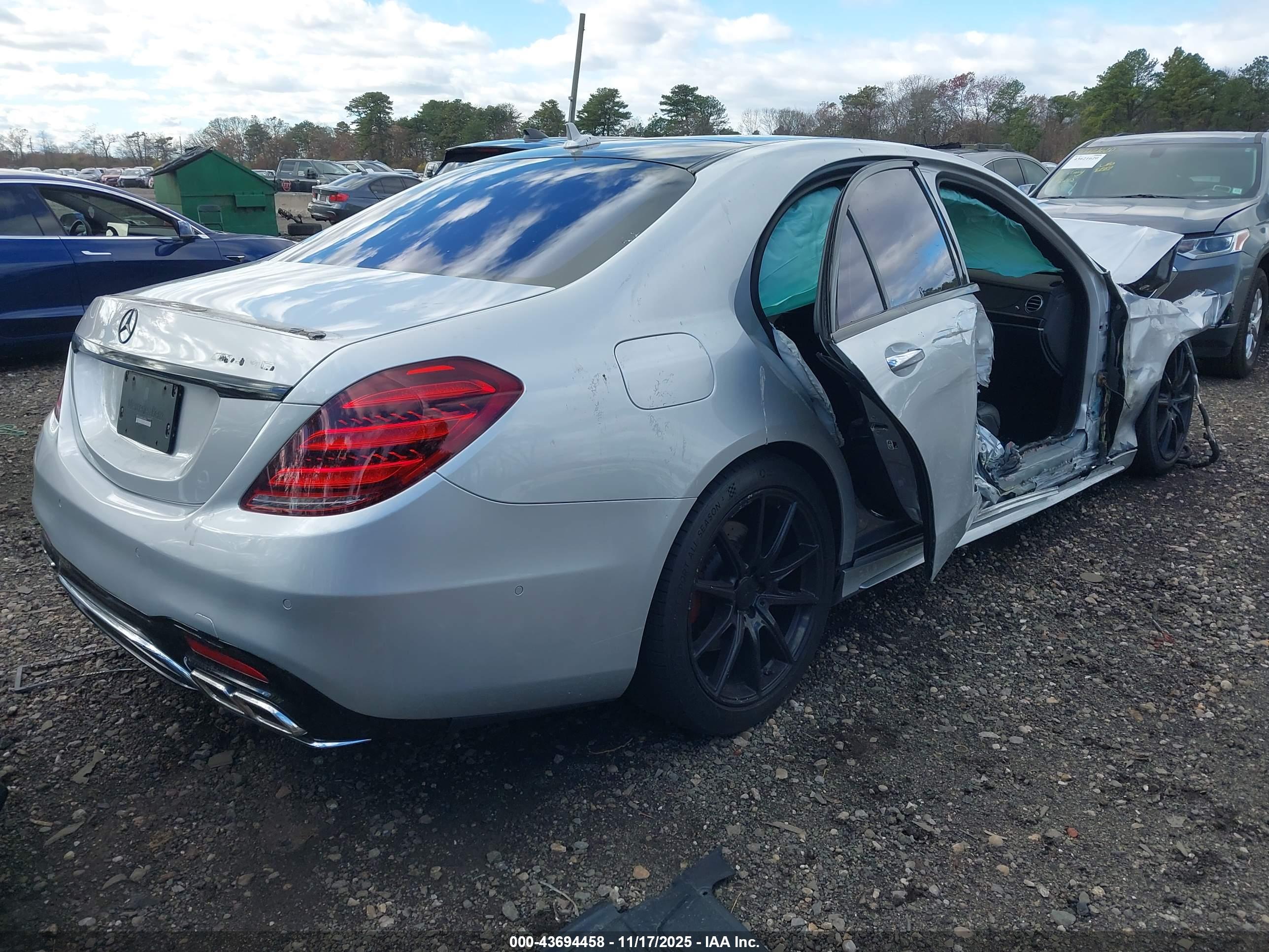 MERCEDES-BENZ S image 4