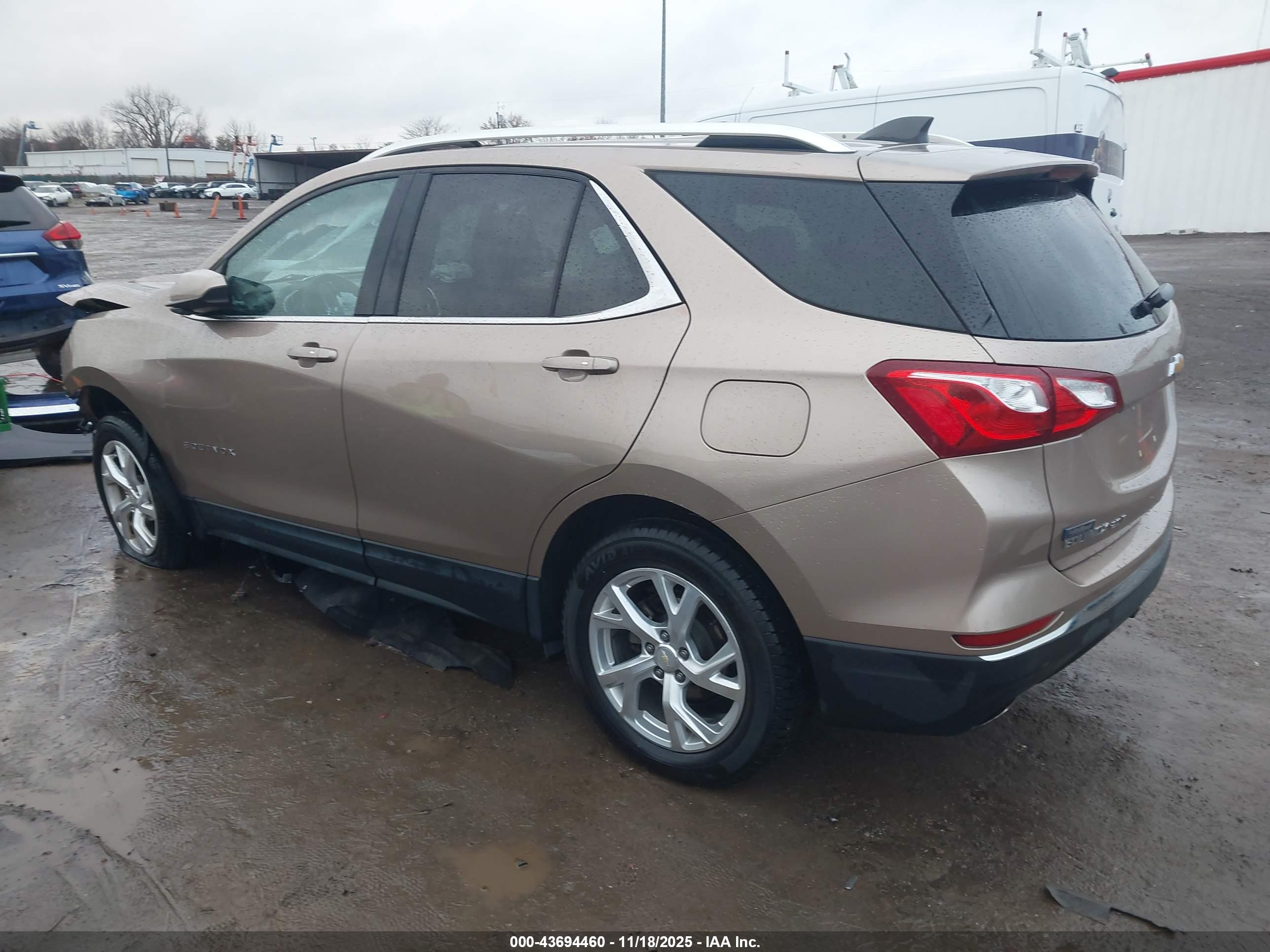 CHEVROLET EQUINOX image 3