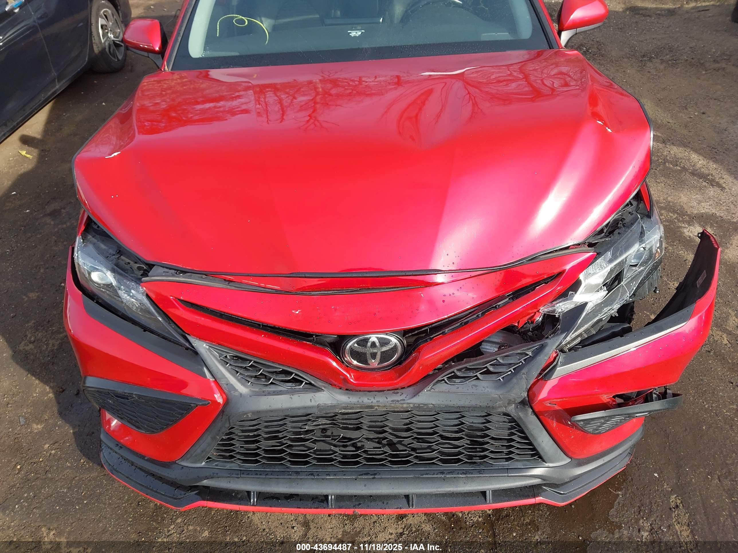 TOYOTA CAMRY image 10