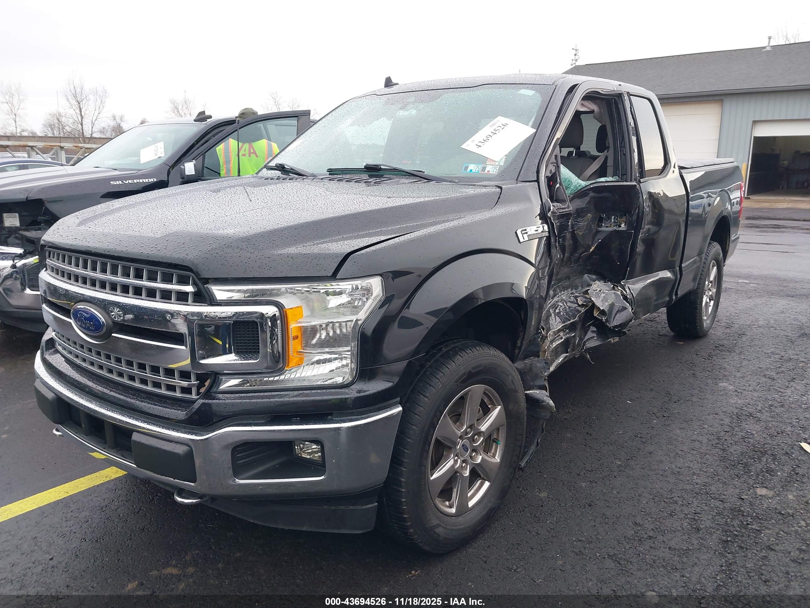 FORD F-150 image 2