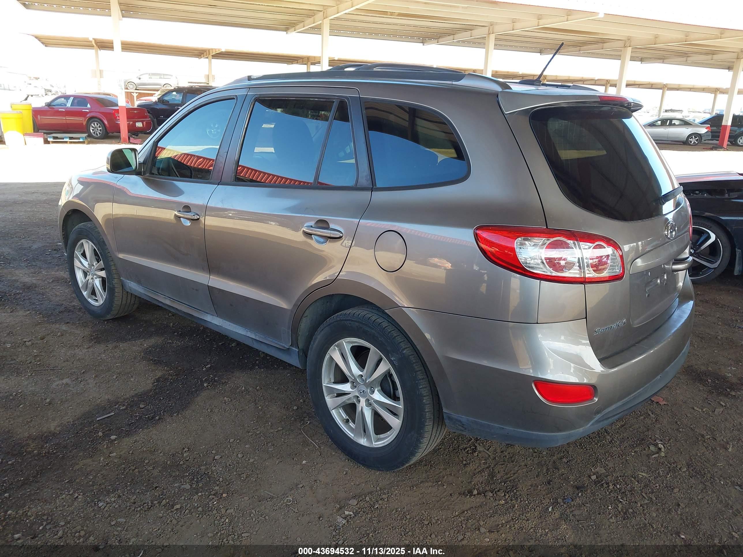 HYUNDAI SANTA image 3