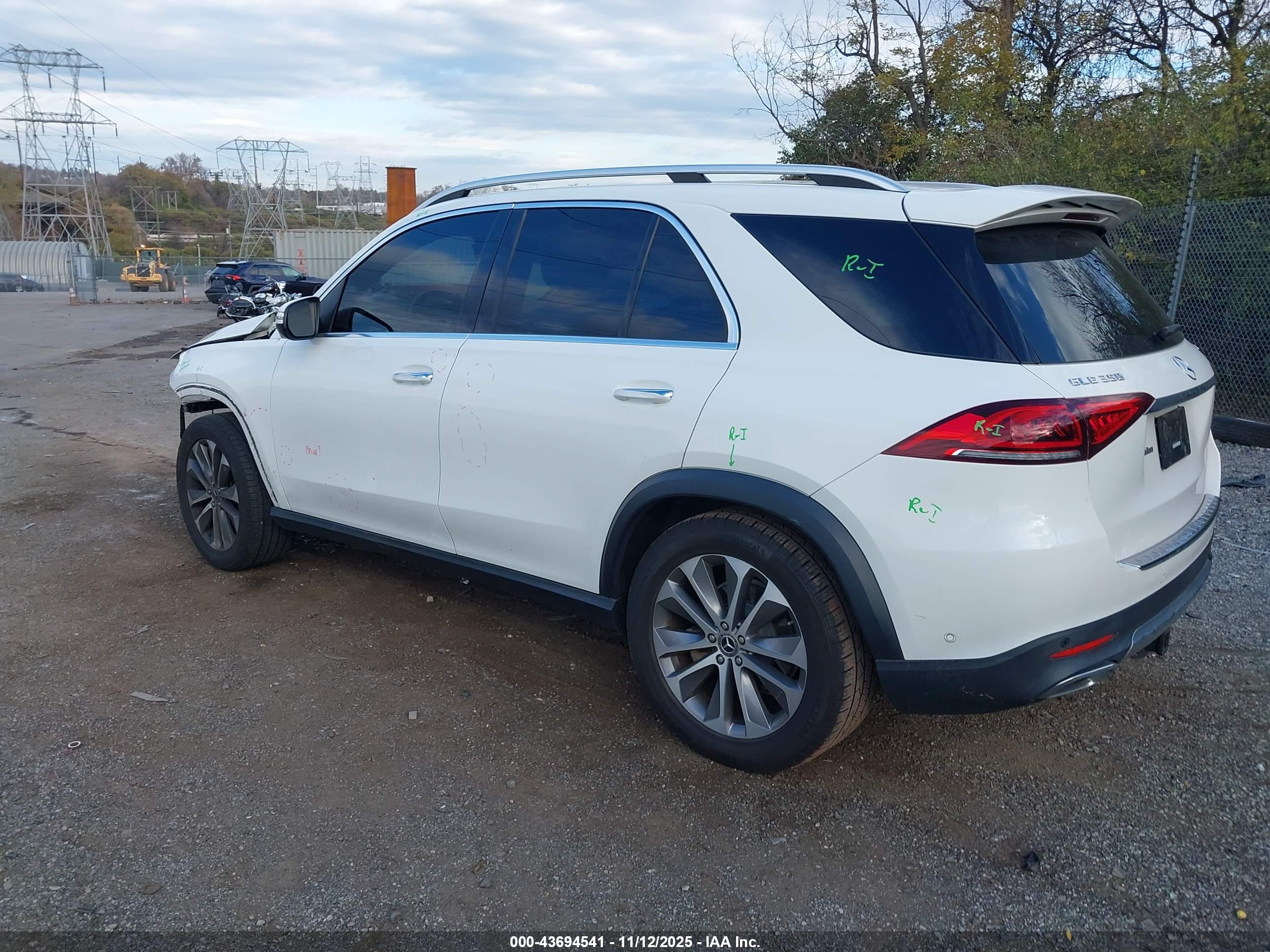 MERCEDES-BENZ GLE image 3