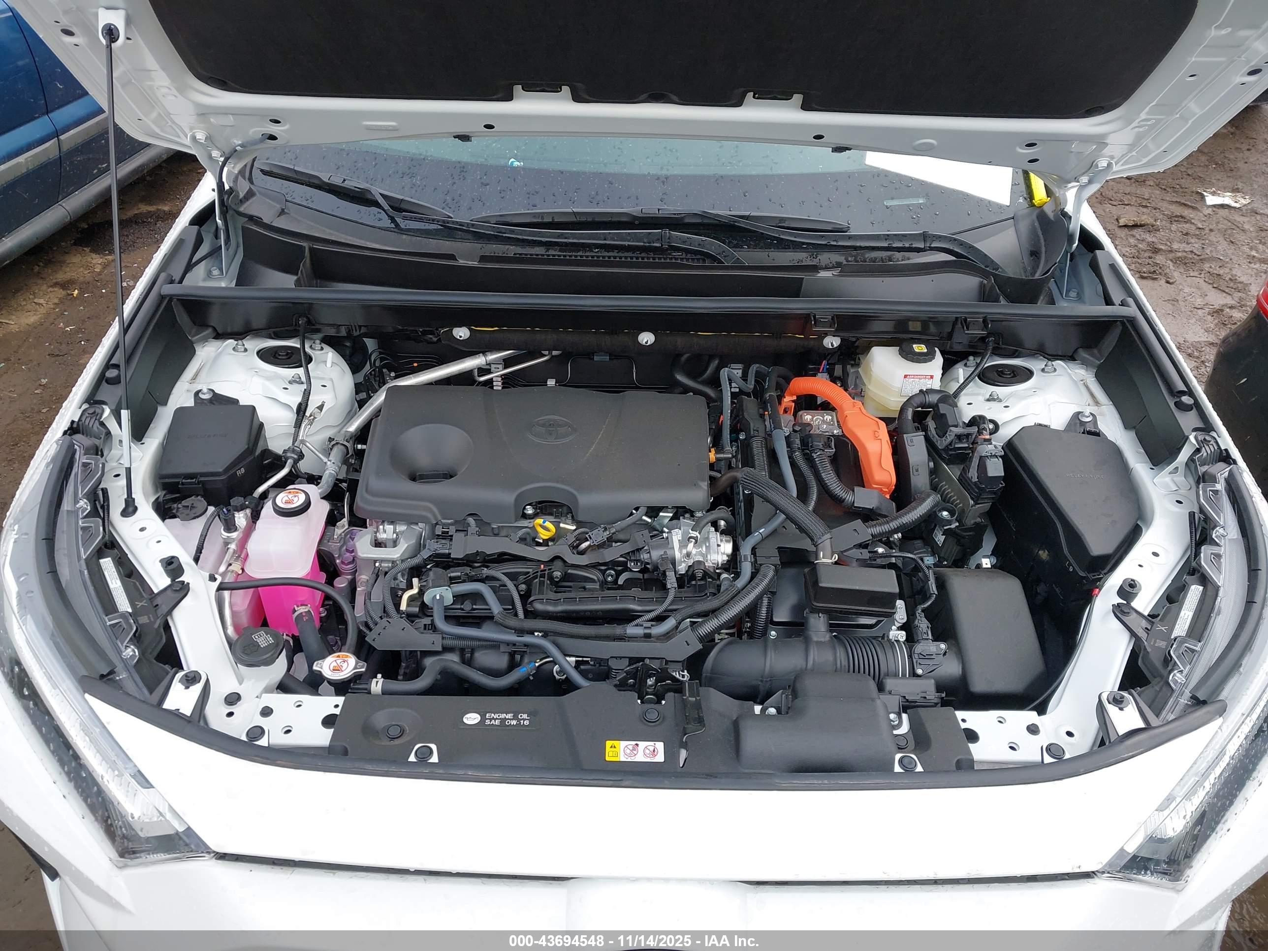 TOYOTA RAV4 image 10