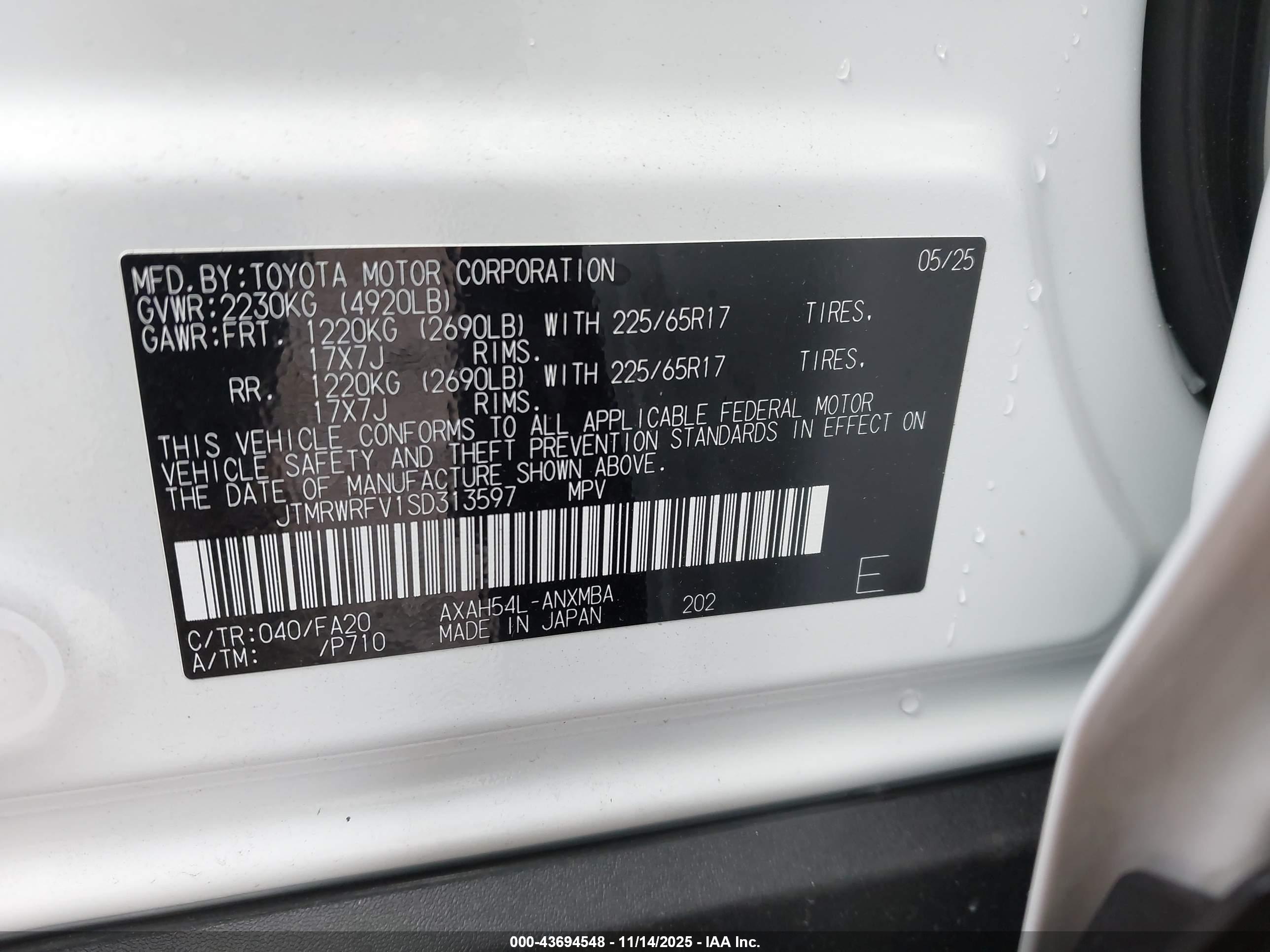 TOYOTA RAV4 image 9