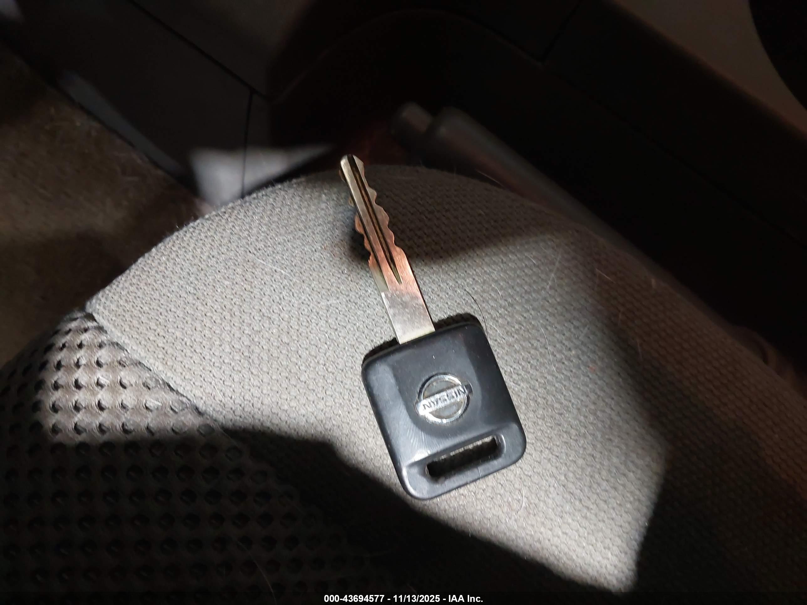 NISSAN FRONTIER image 11