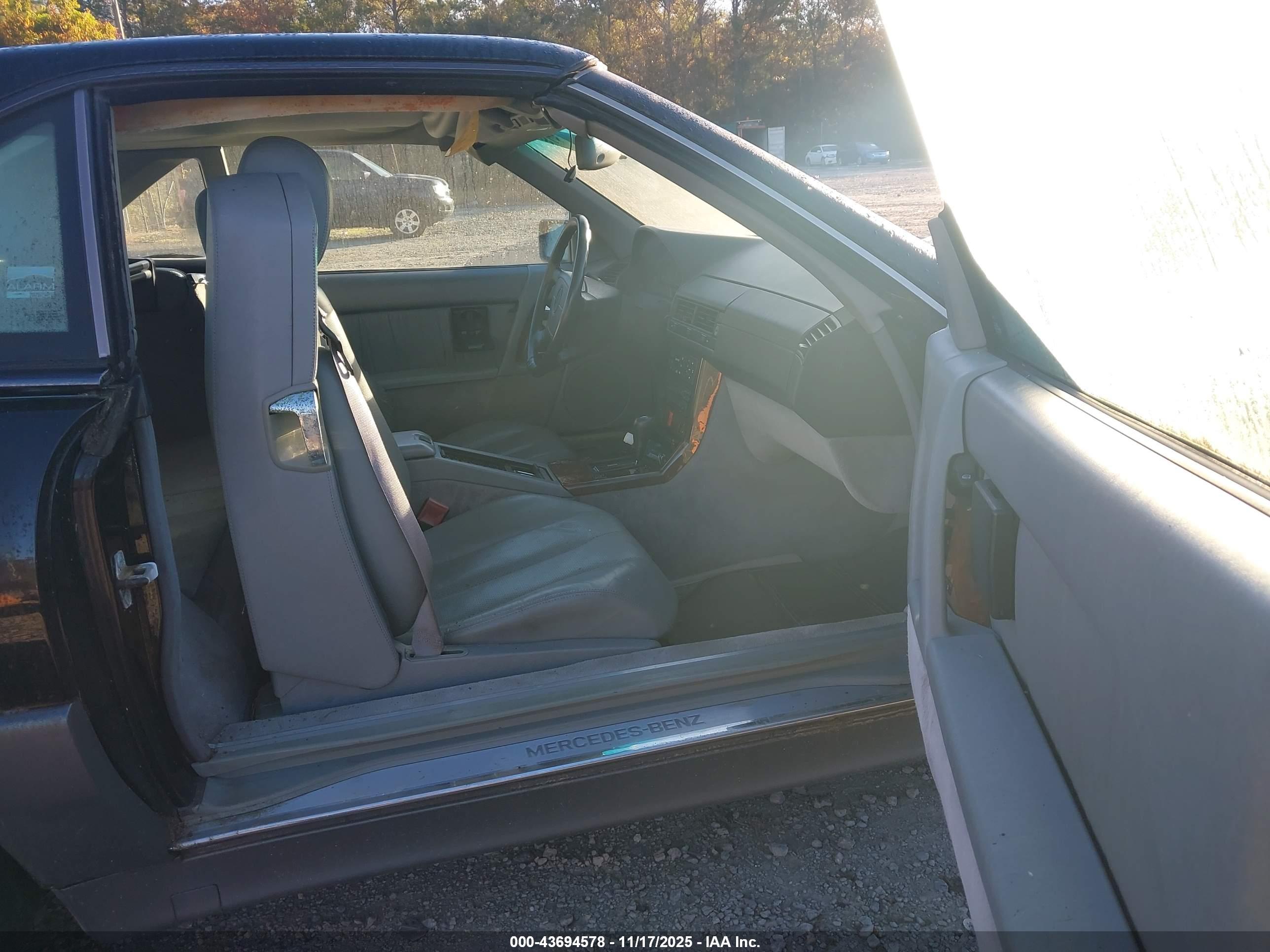 MERCEDES-BENZ SL image 5