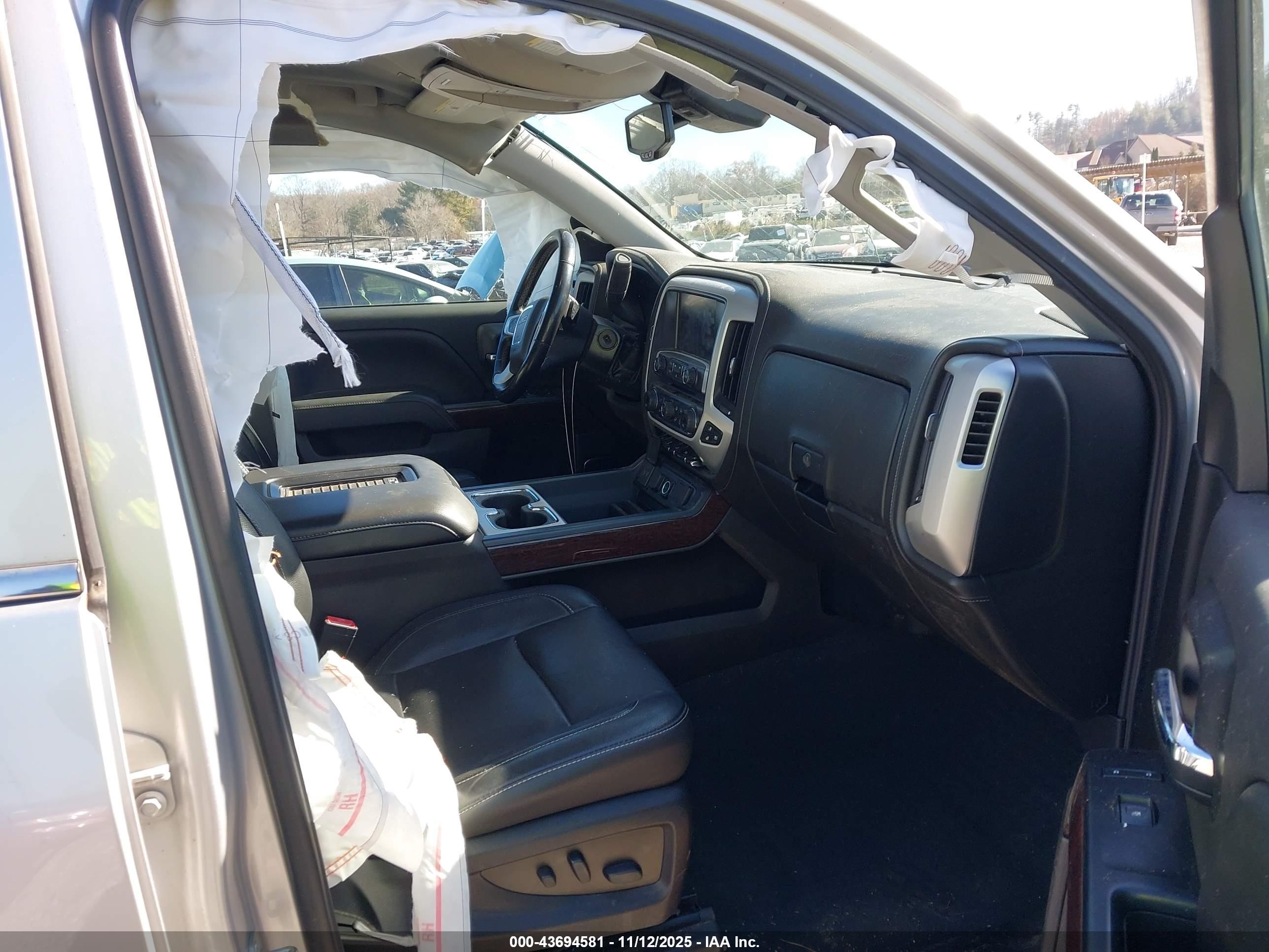 GMC SIERRA image 5