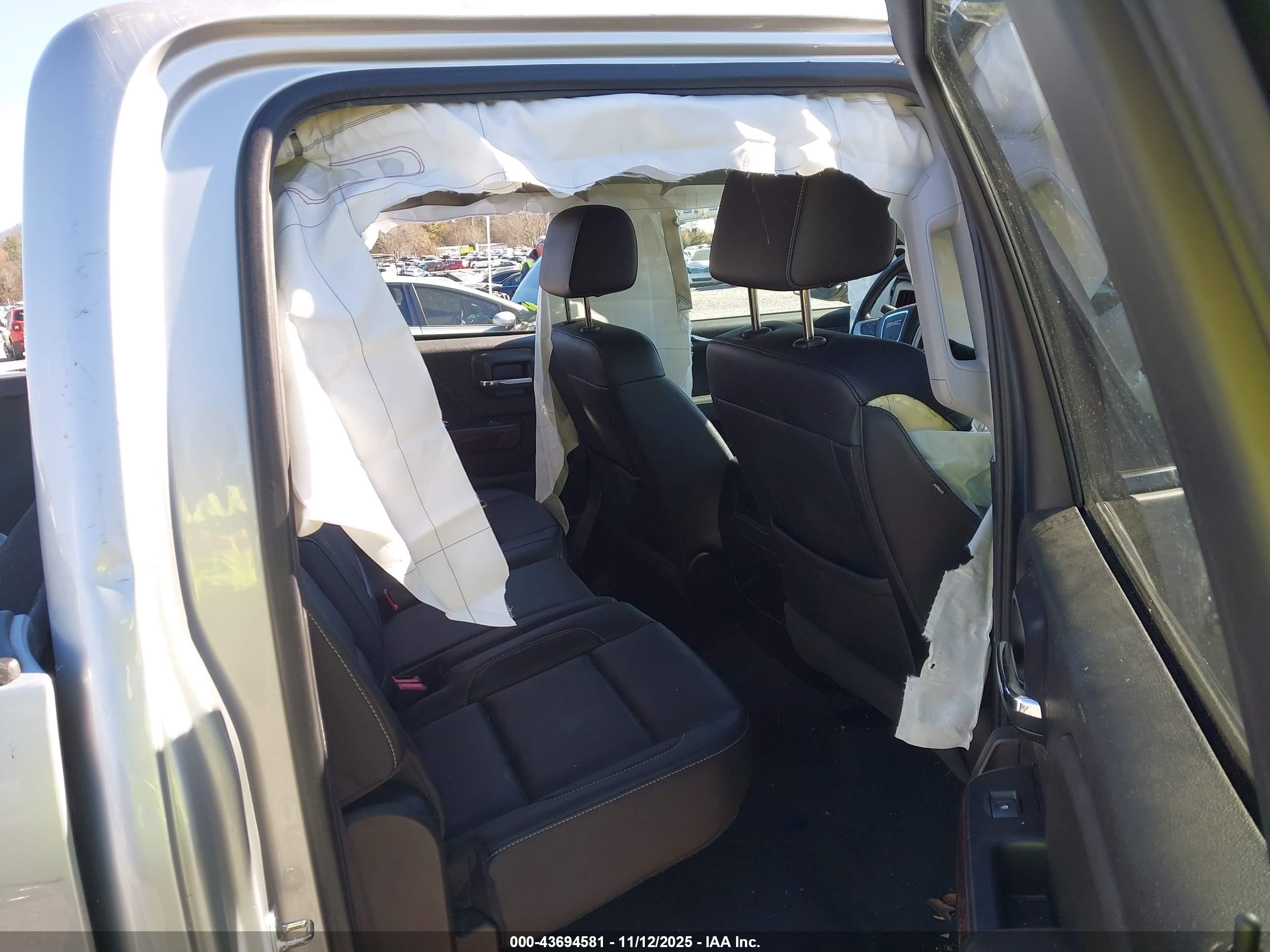 GMC SIERRA image 8