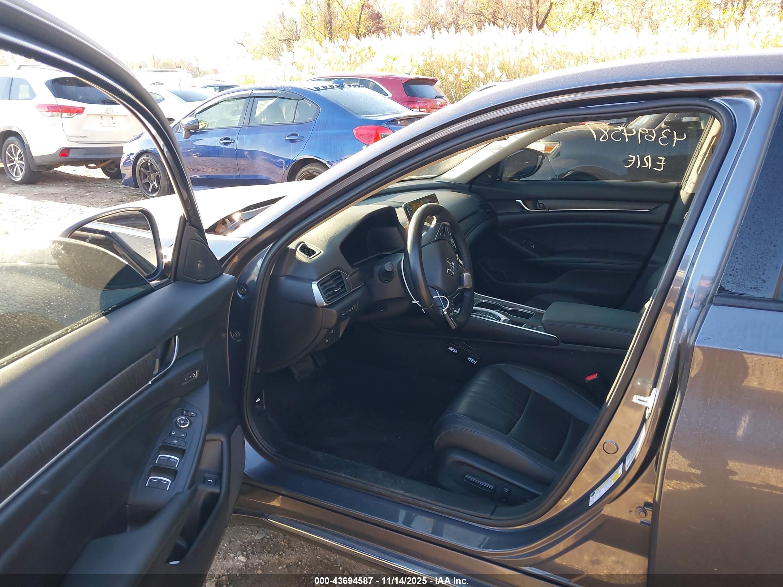 HONDA ACCORD image 5