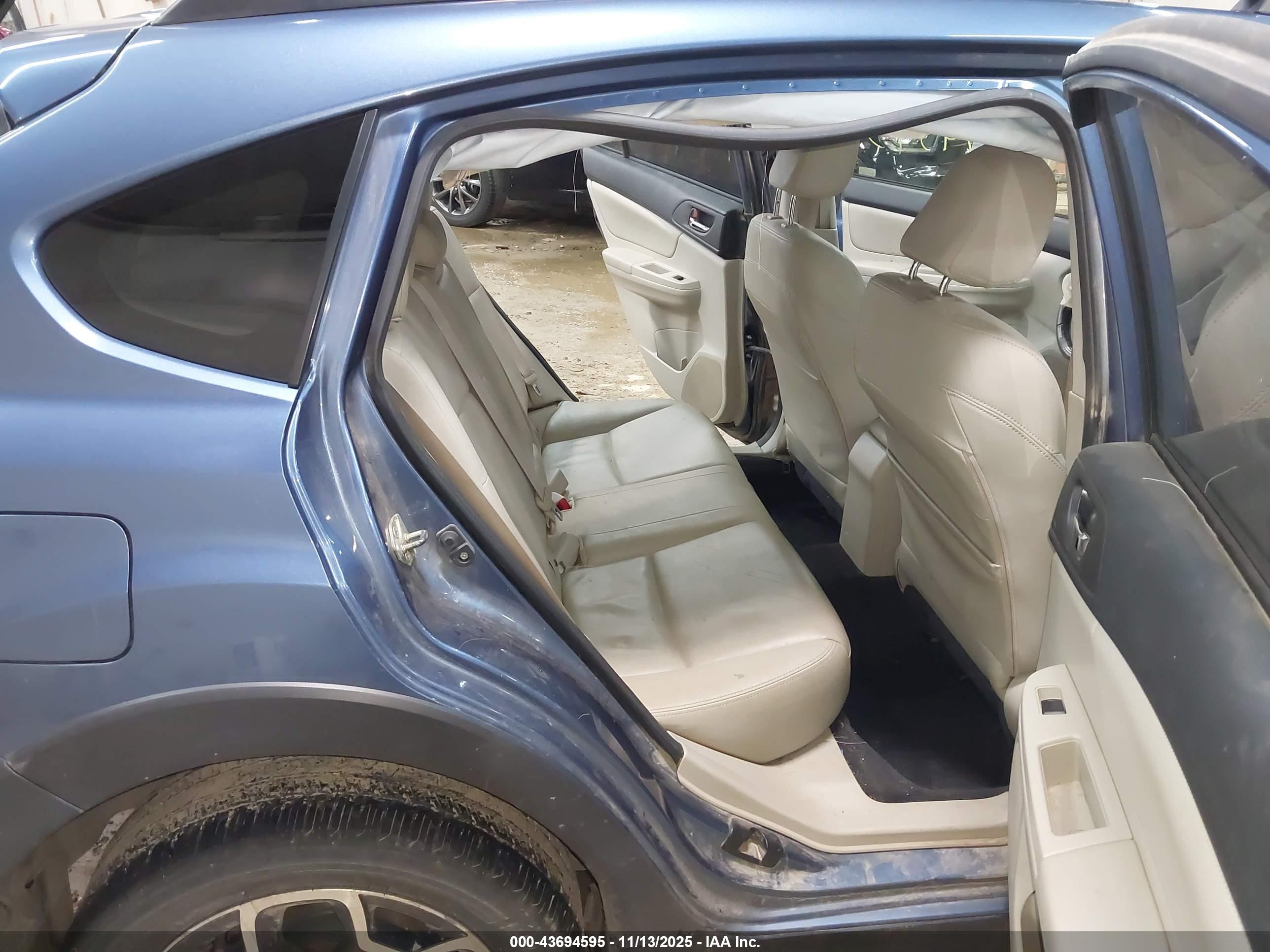 SUBARU XV image 8