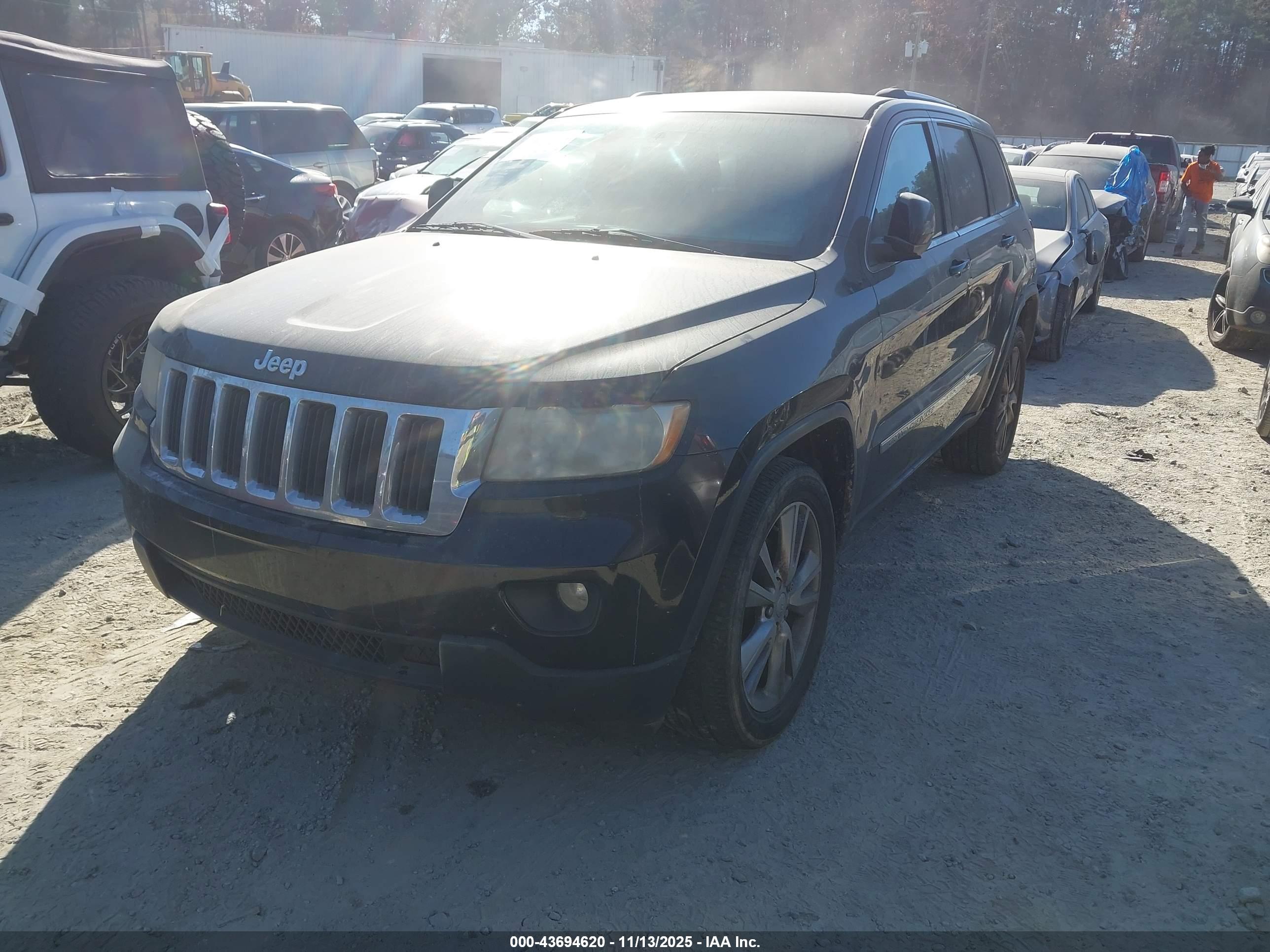 JEEP GRAND image 2