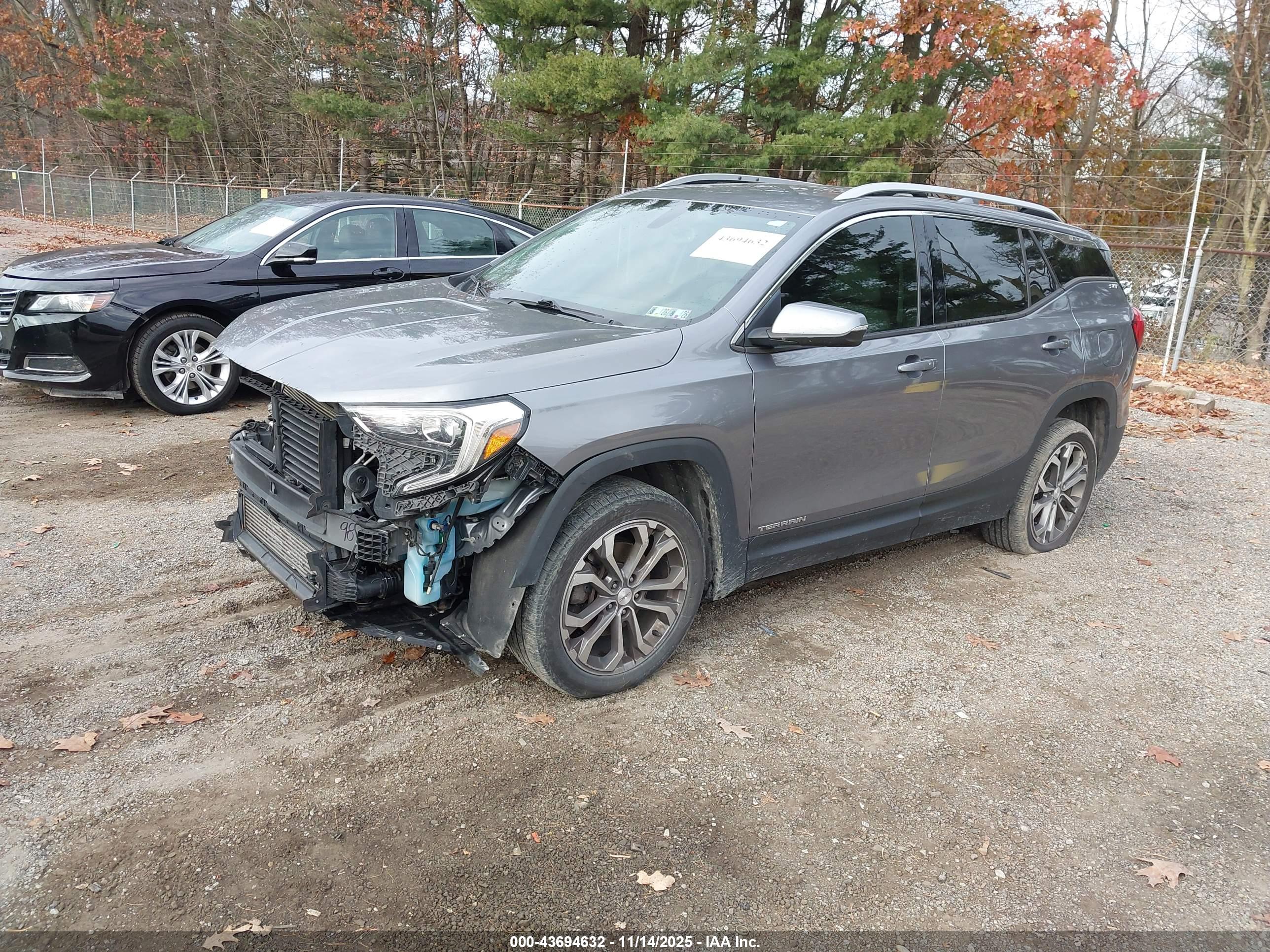 GMC TERRAIN image 2