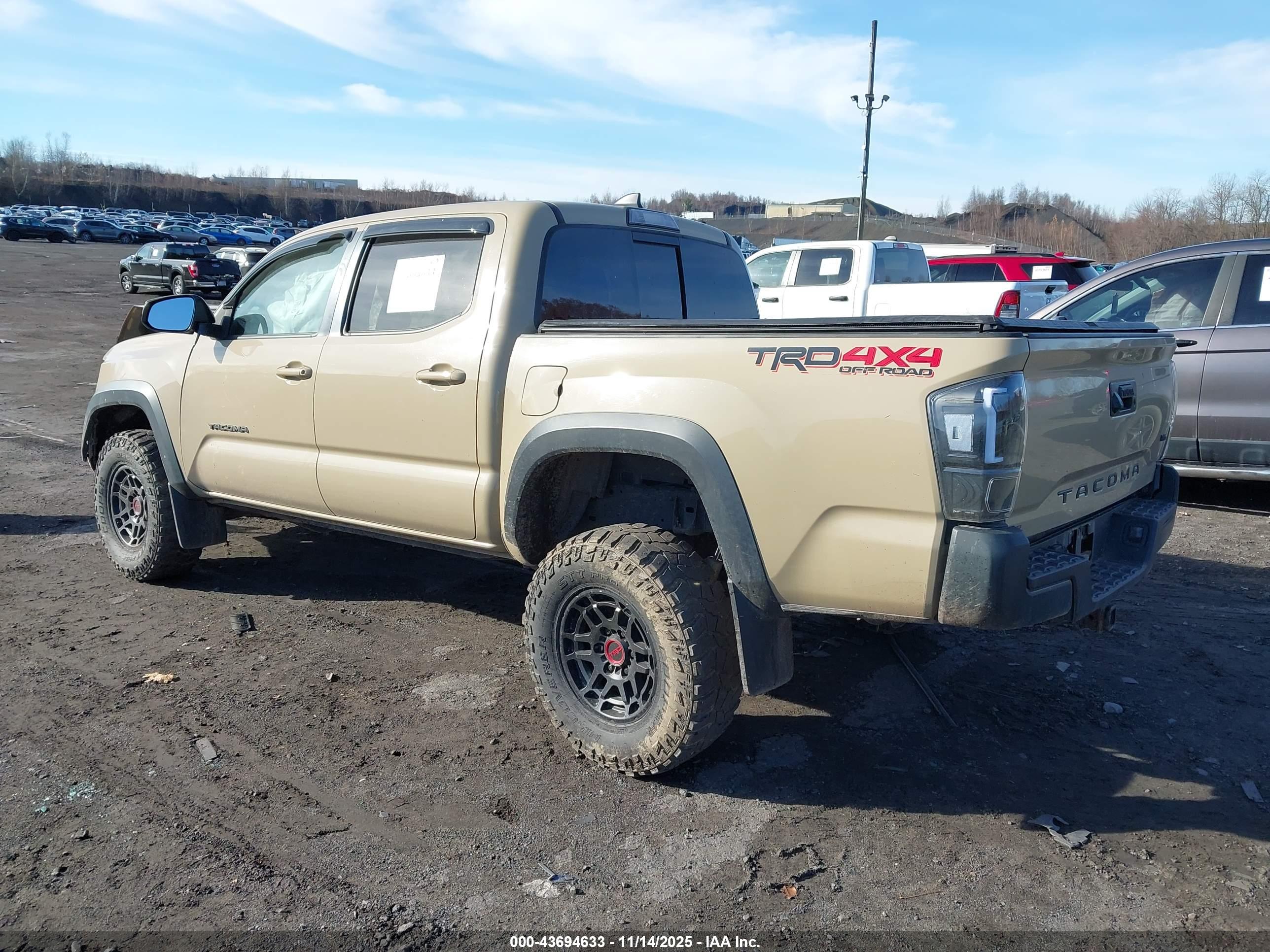 TOYOTA TACOMA image 3