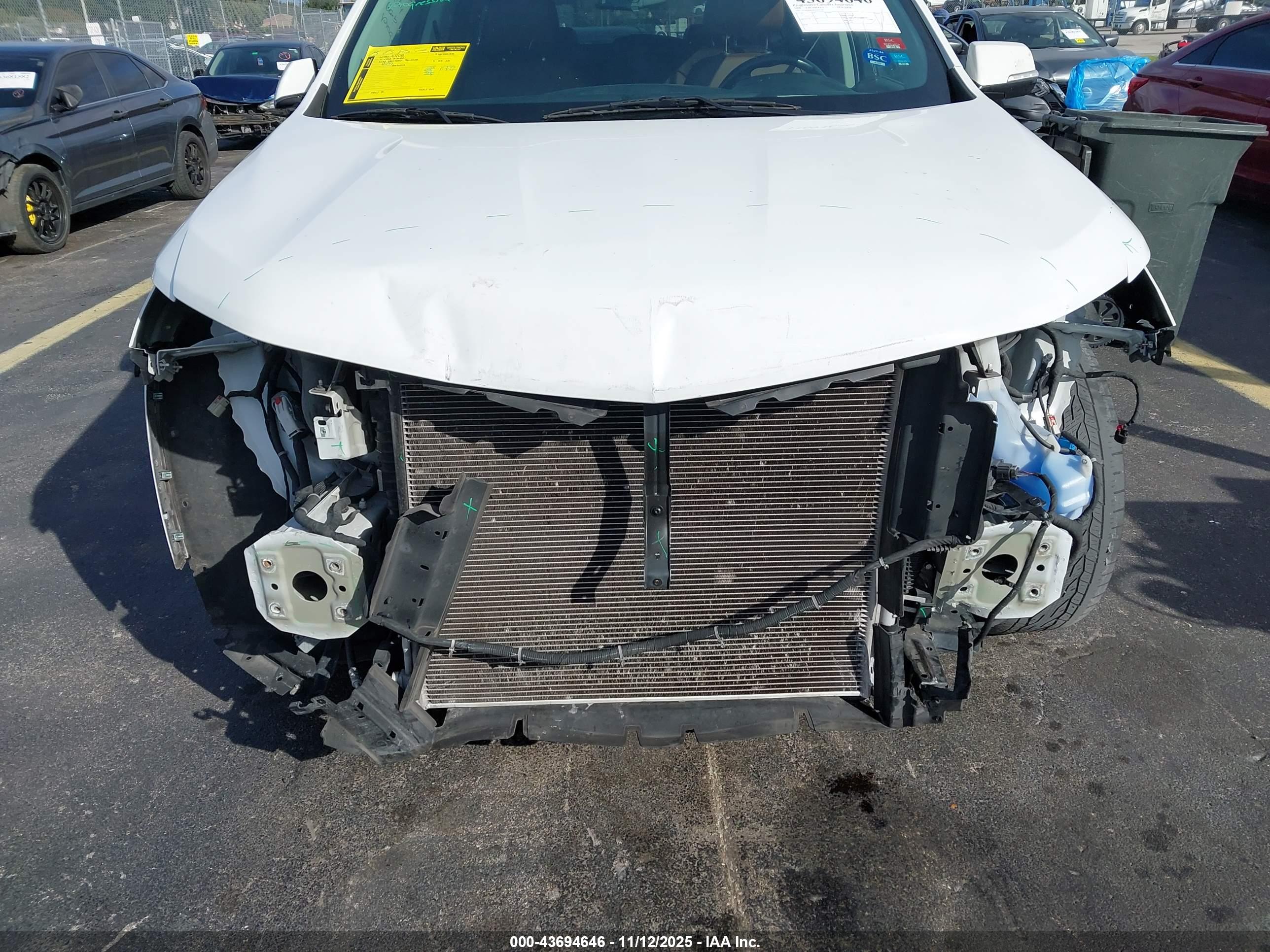 CHEVROLET TRAVERSE image 6