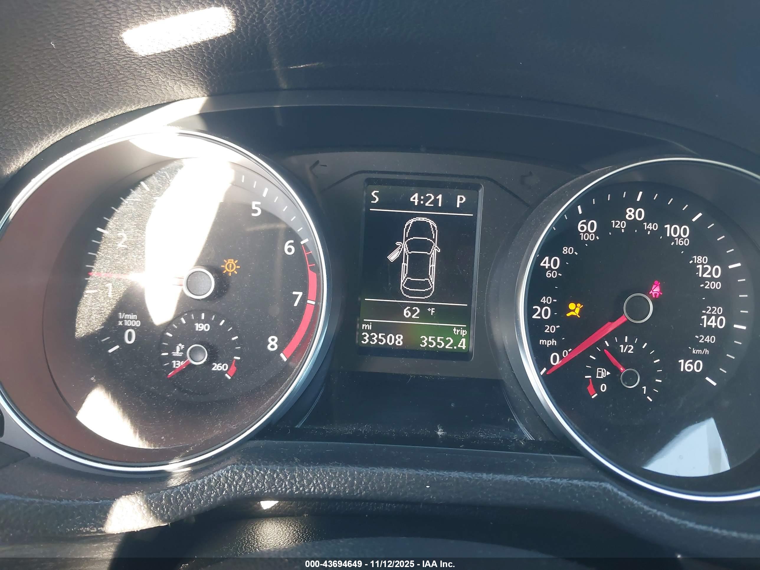 VOLKSWAGEN PASSAT image 7