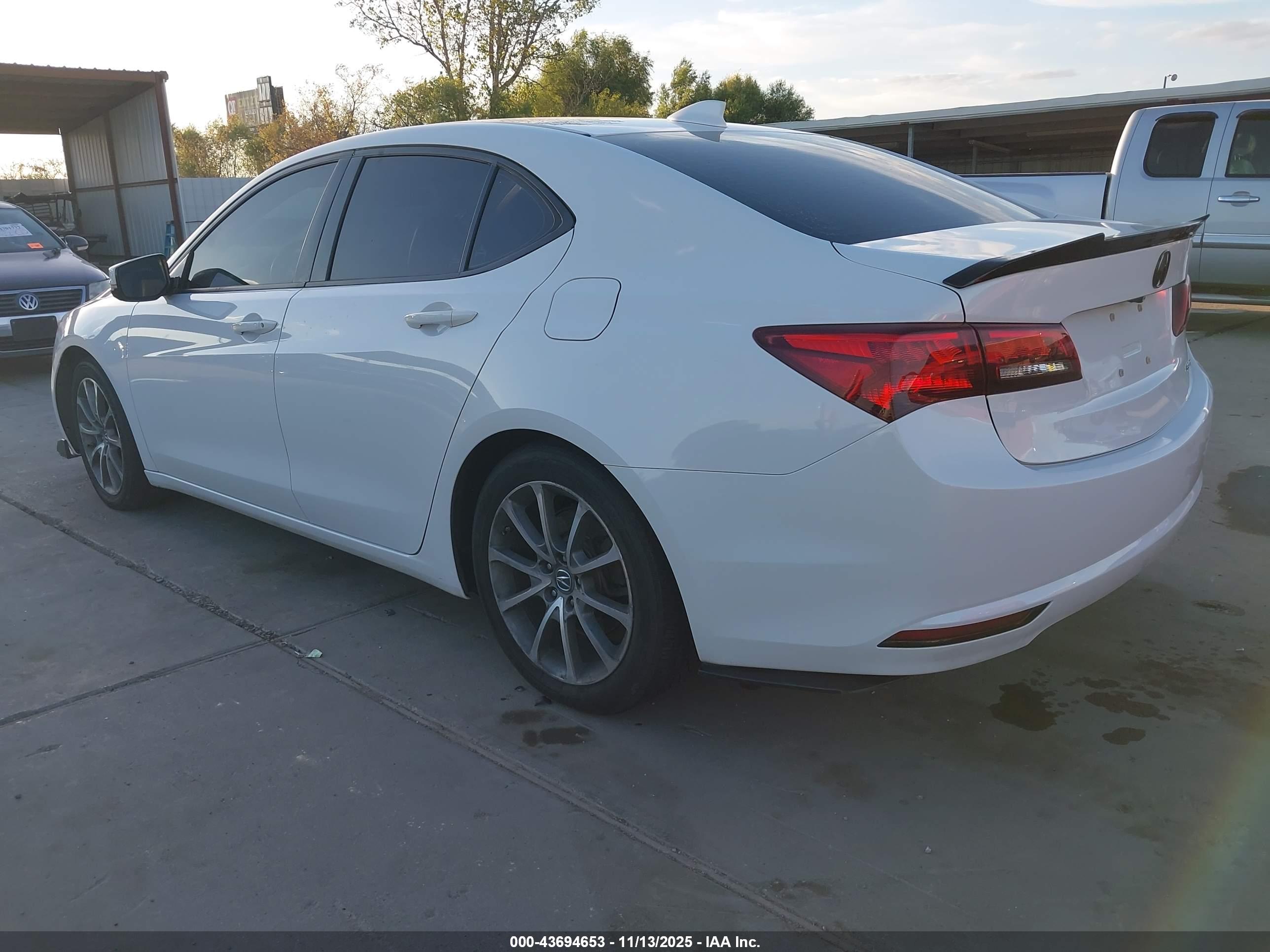 ACURA TLX image 3