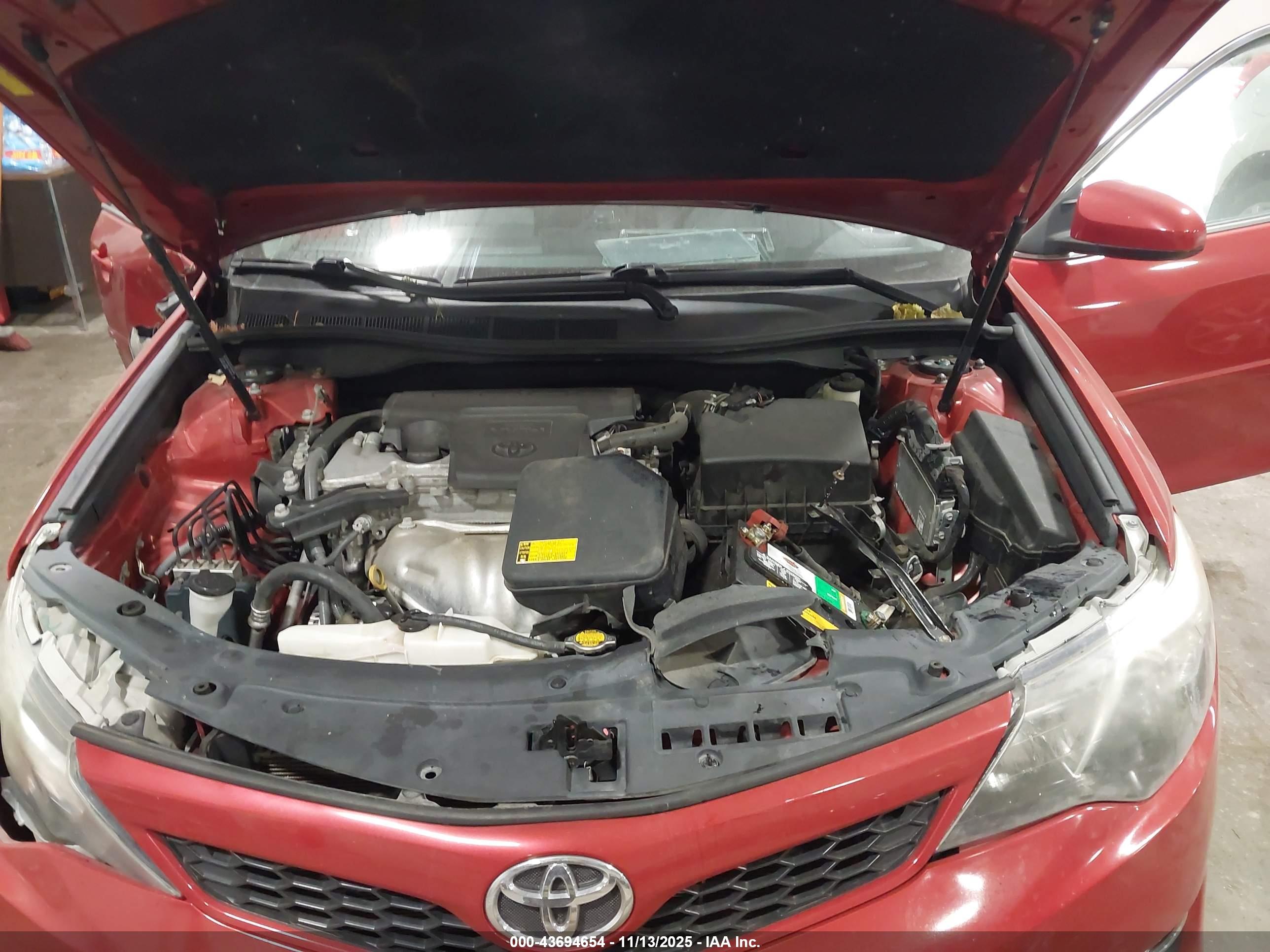 TOYOTA CAMRY image 10