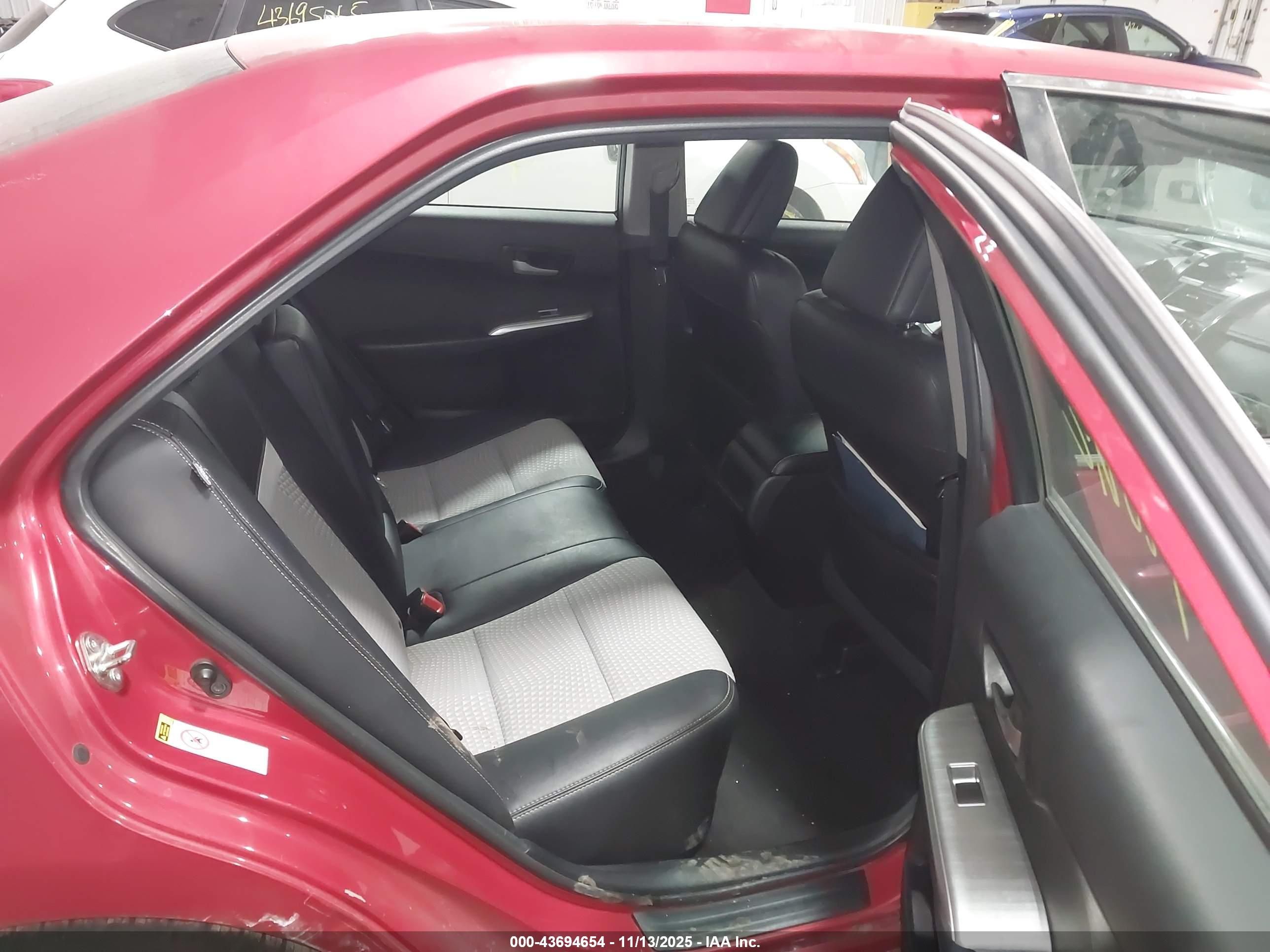 TOYOTA CAMRY image 8
