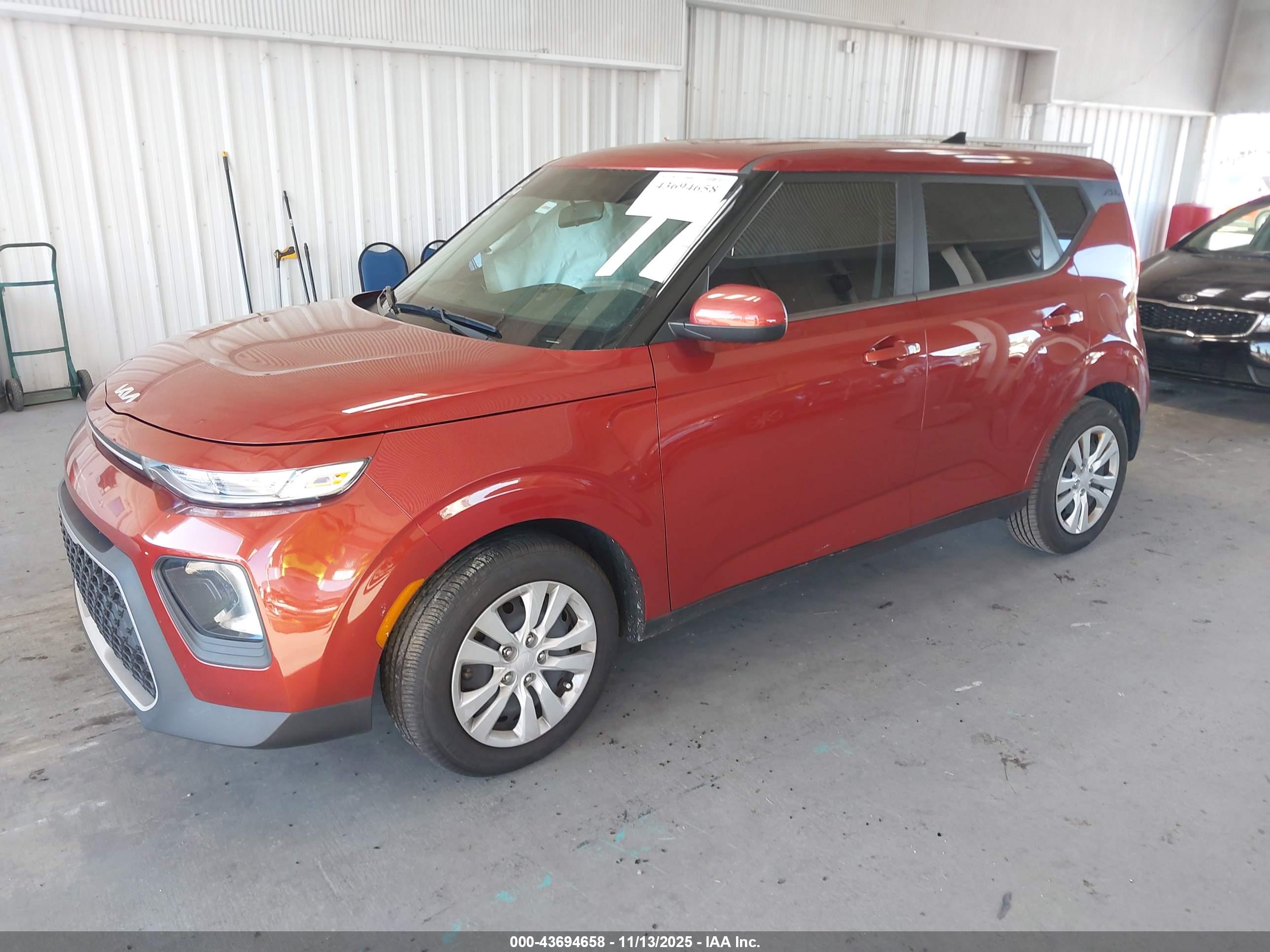 KIA SOUL image 2