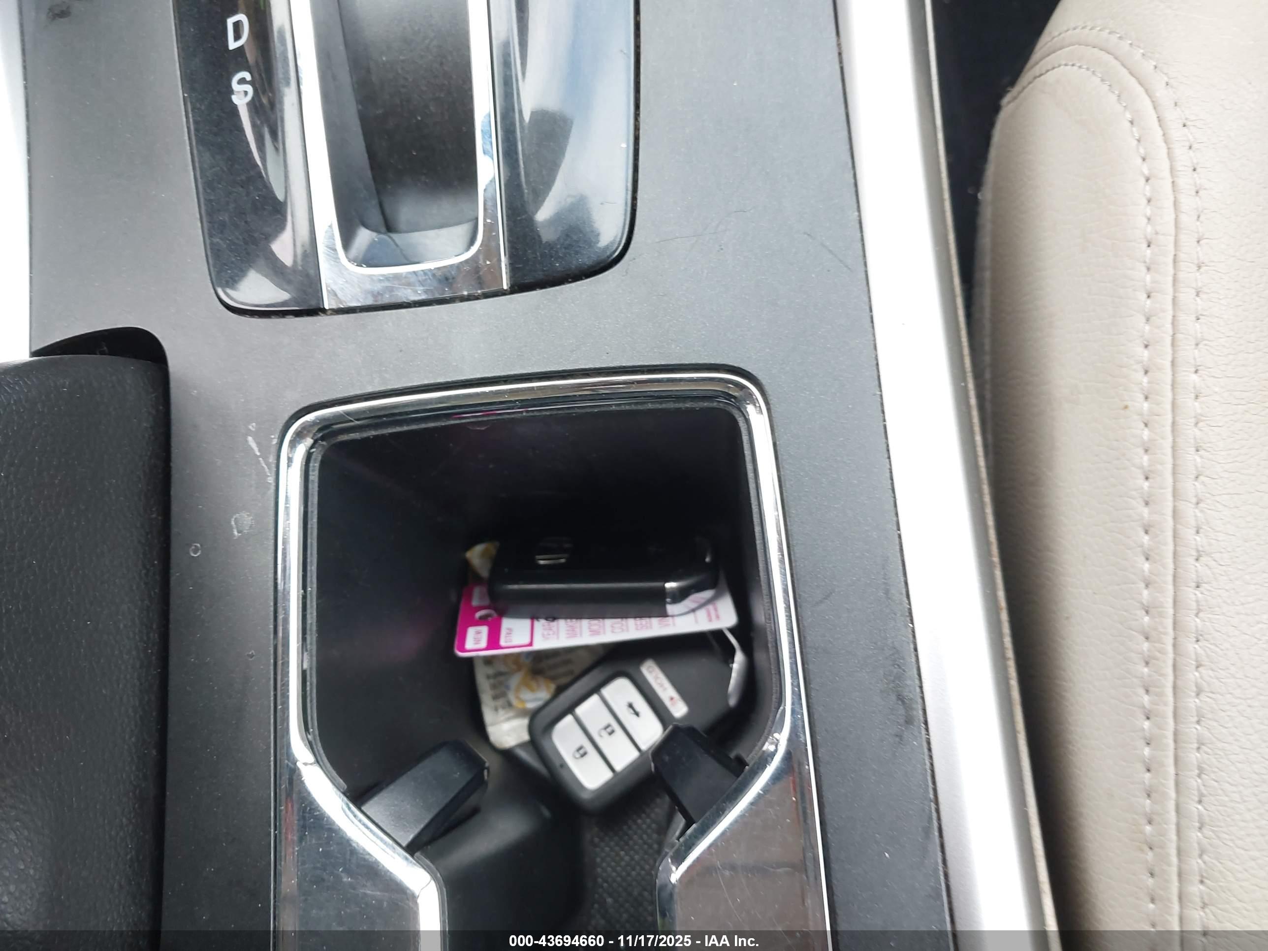 HONDA ACCORD image 11