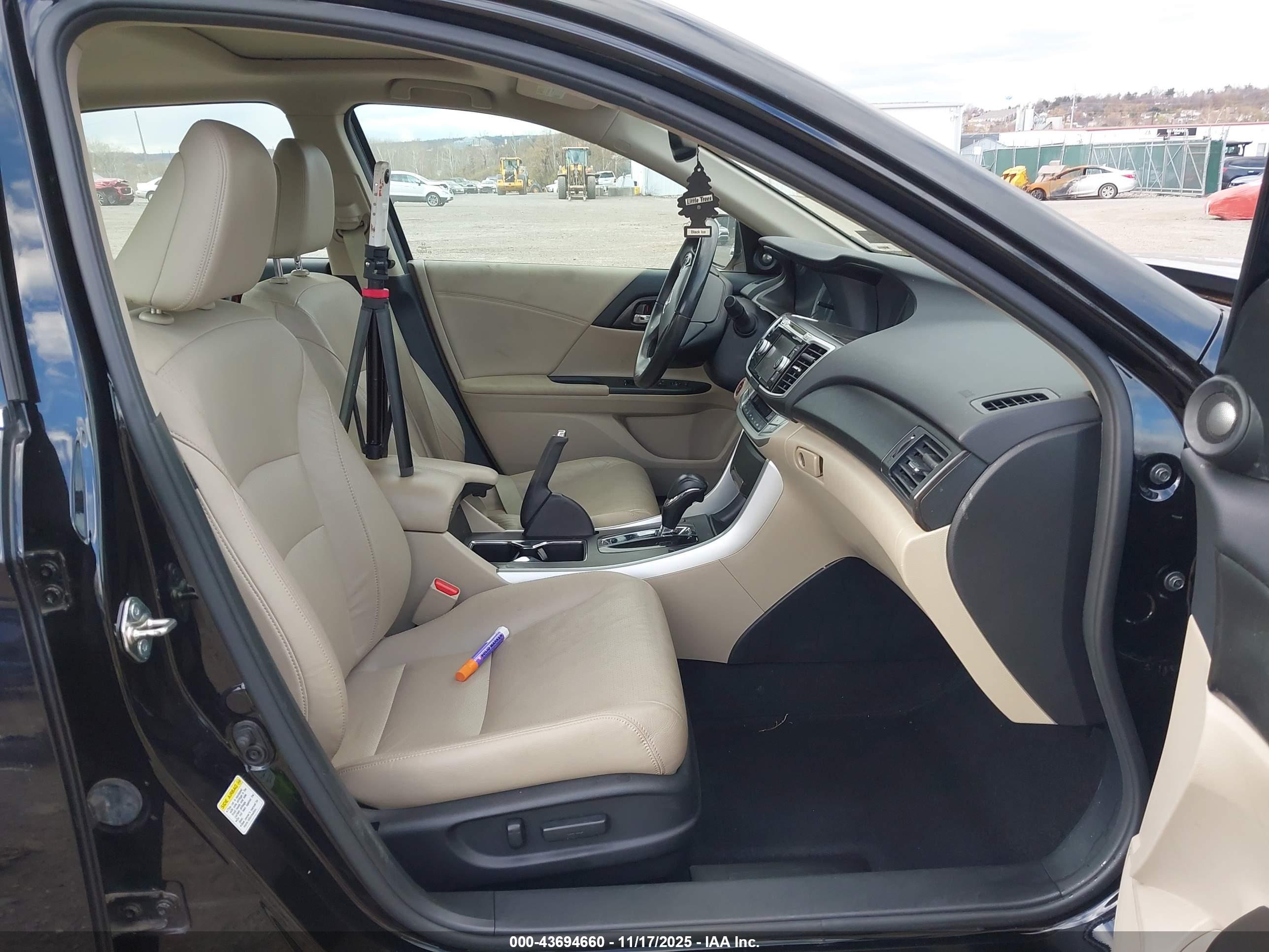 HONDA ACCORD image 5