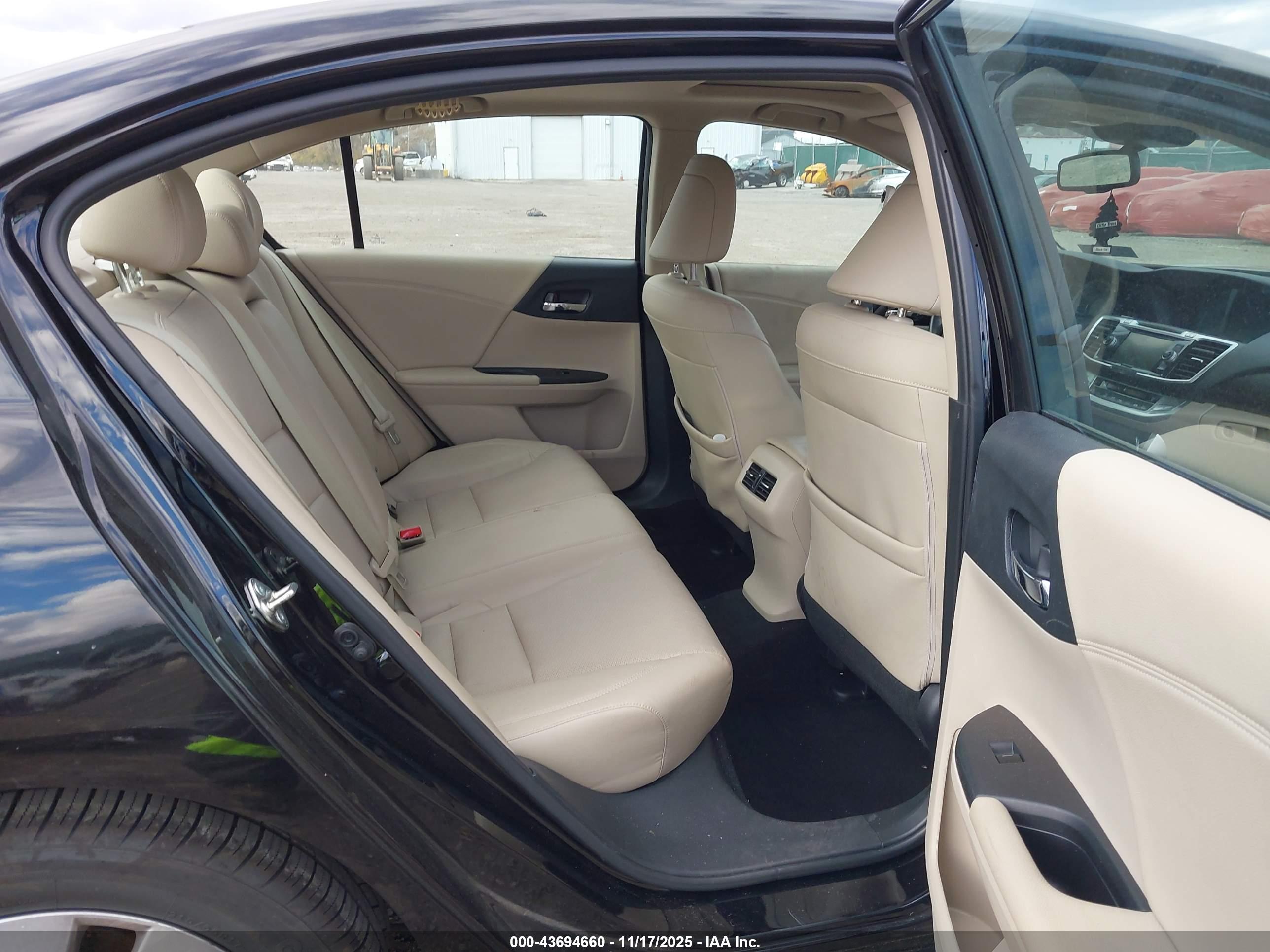 HONDA ACCORD image 8