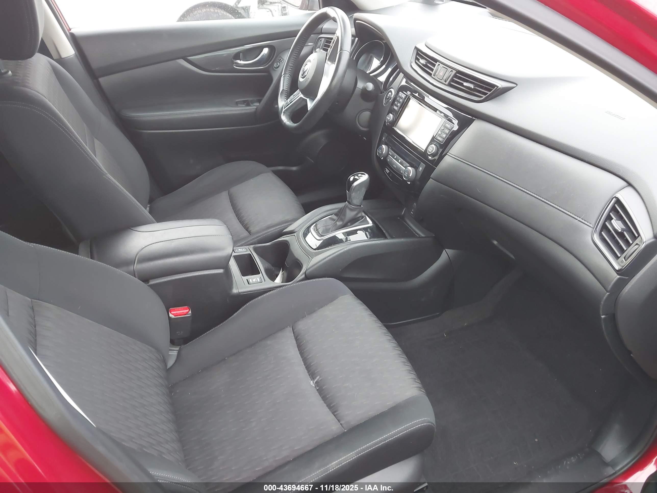 NISSAN ROGUE image 5
