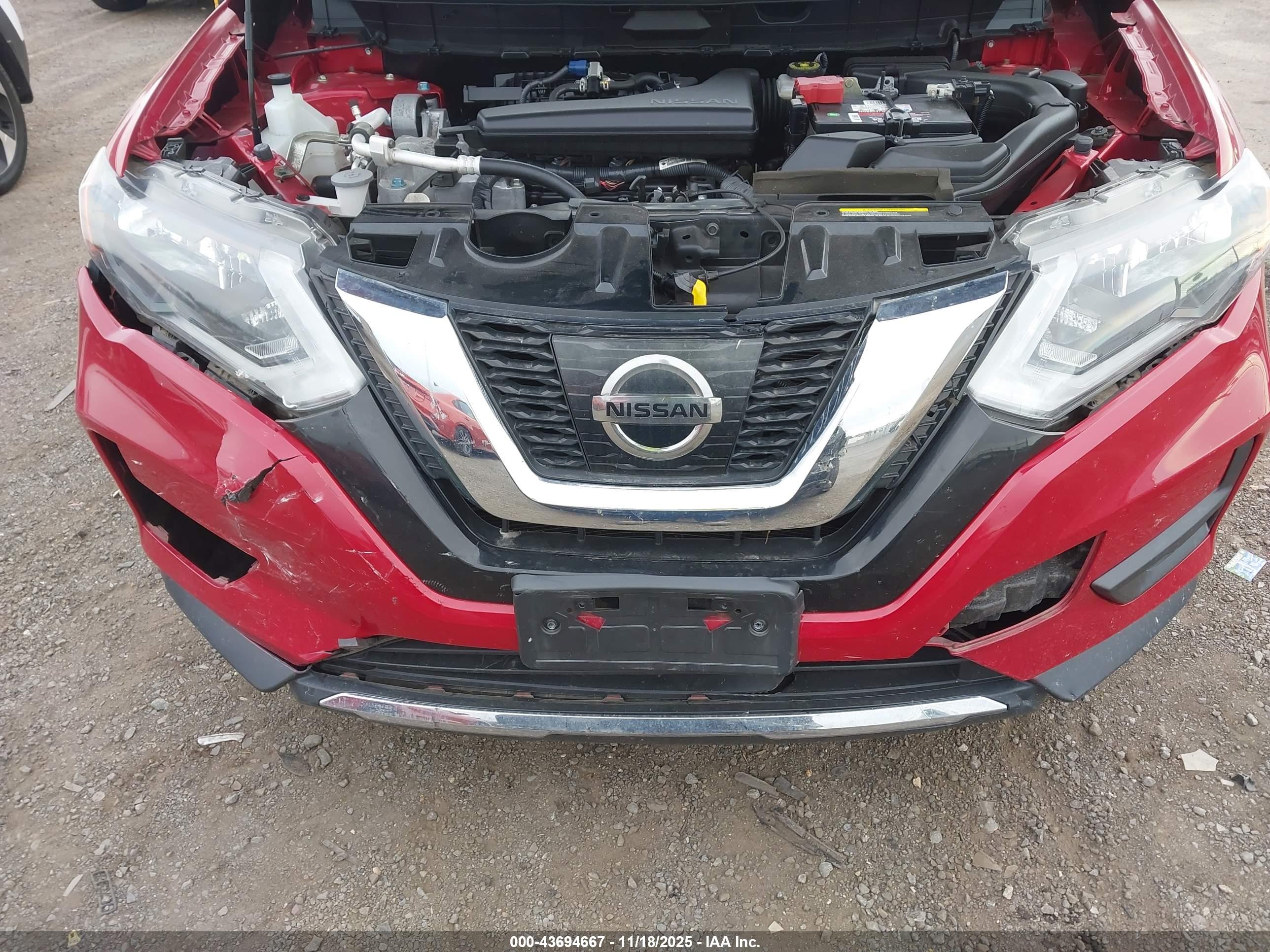 NISSAN ROGUE image 6