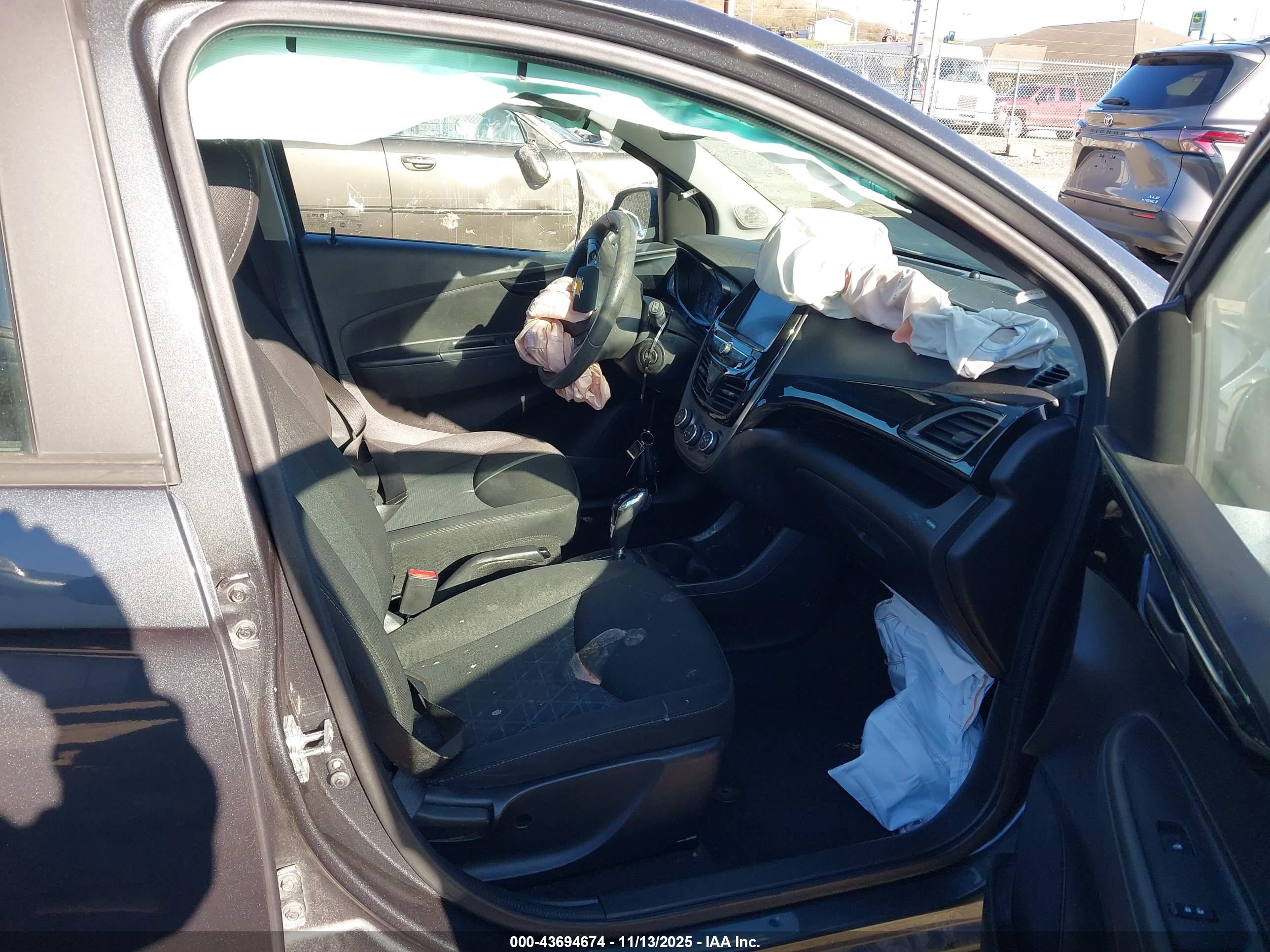 CHEVROLET SPARK image 5