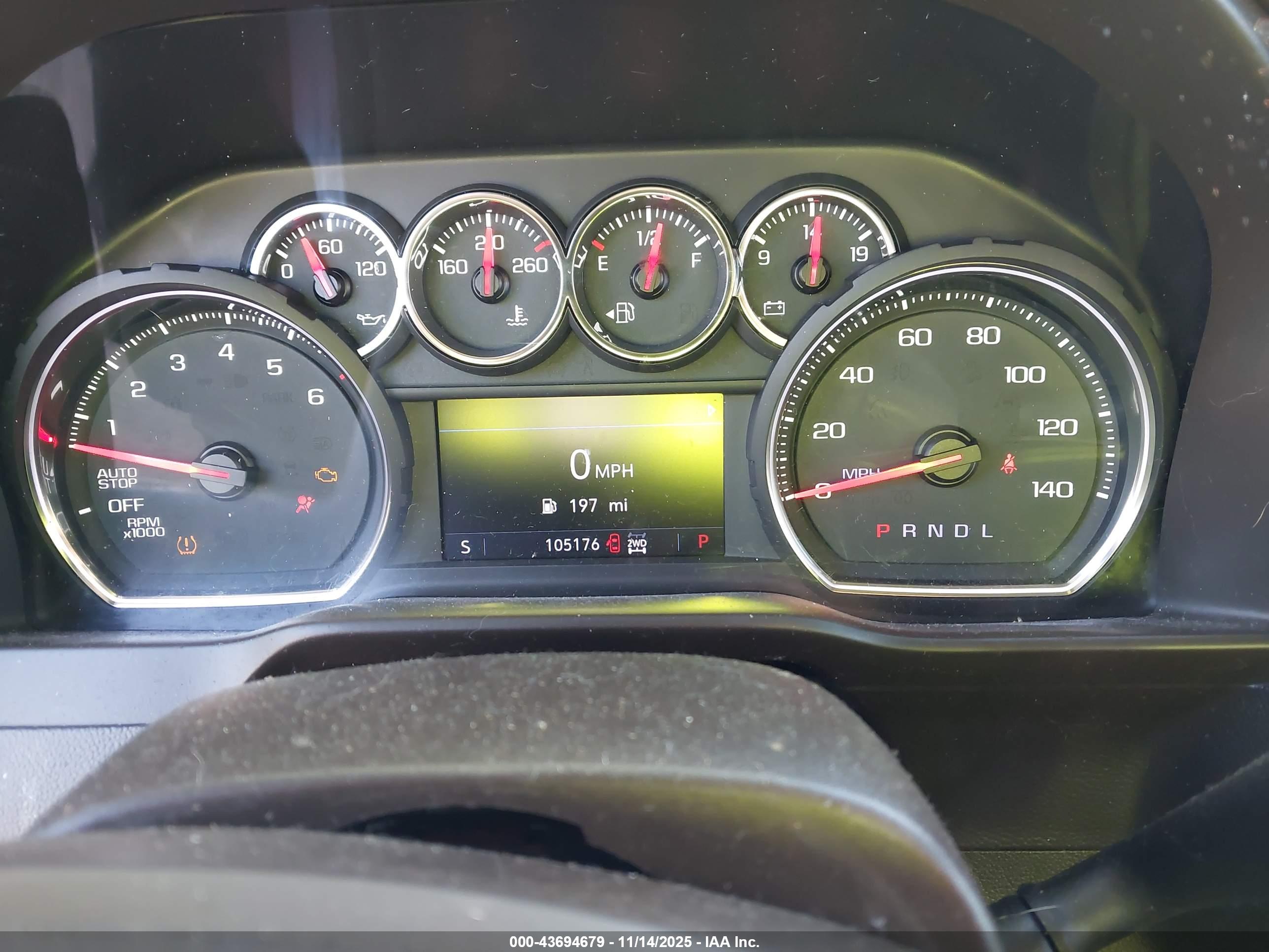 CHEVROLET SILVERADO image 7