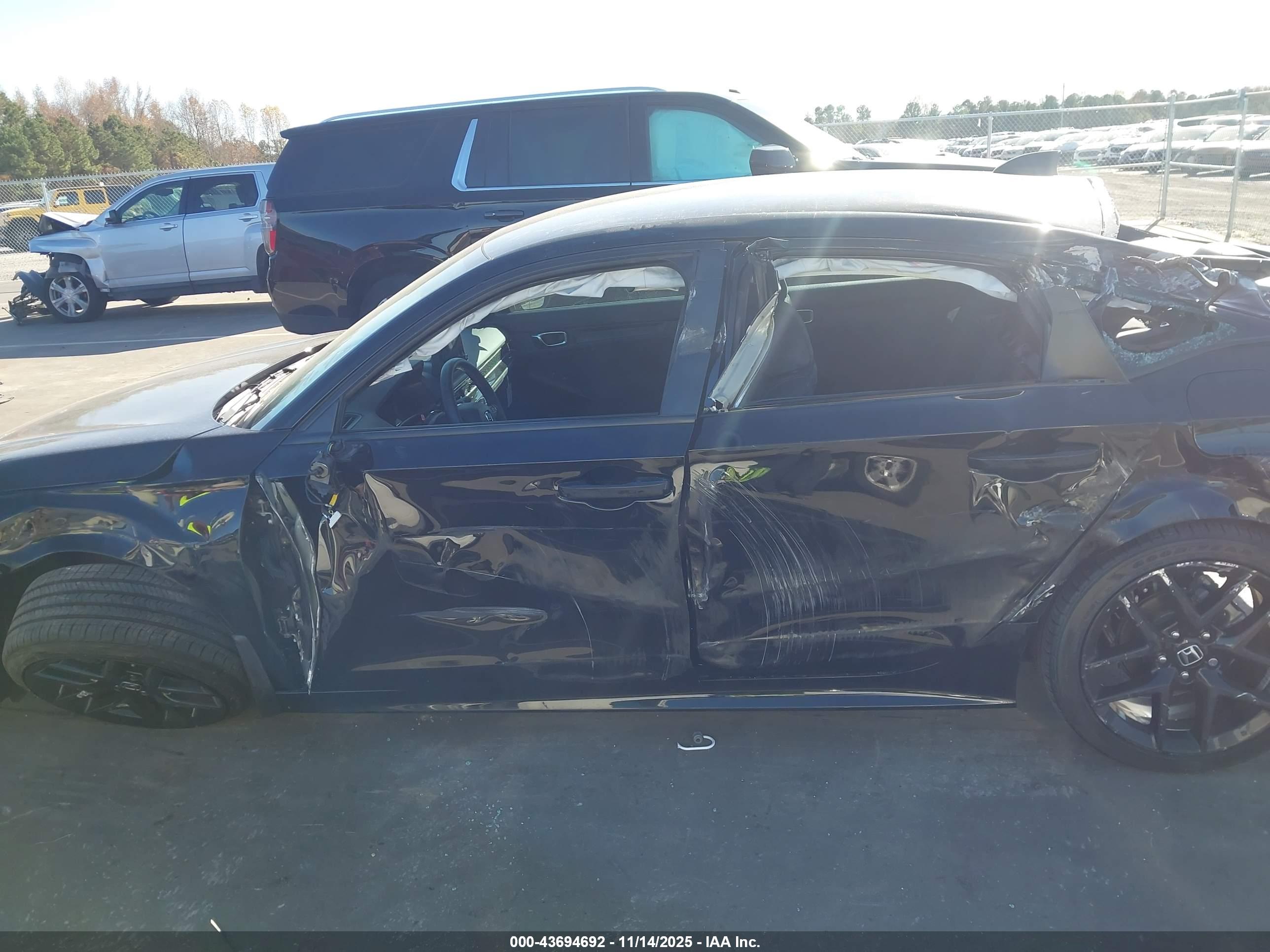 HONDA CIVIC image 6