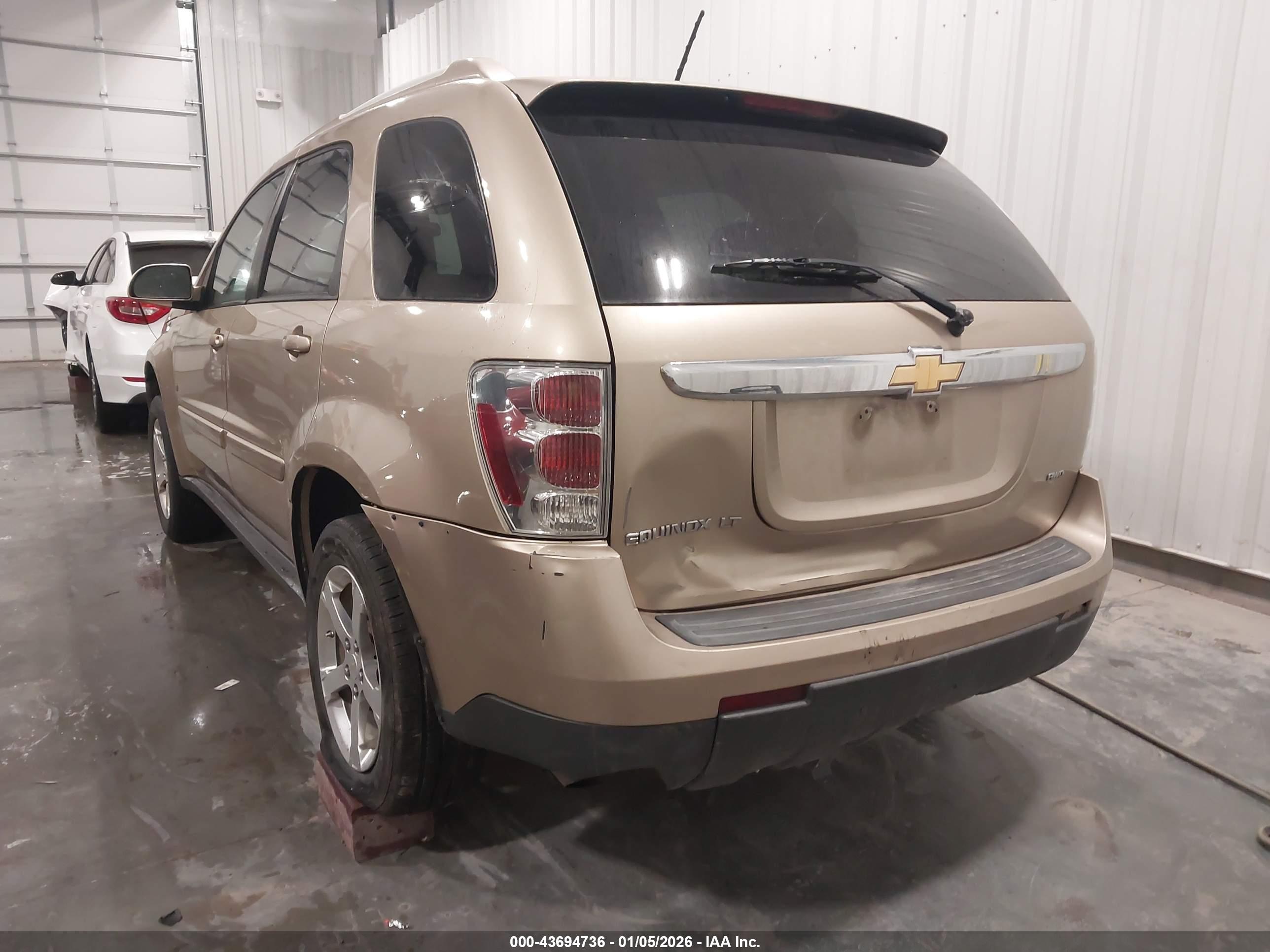 CHEVROLET EQUINOX image 6