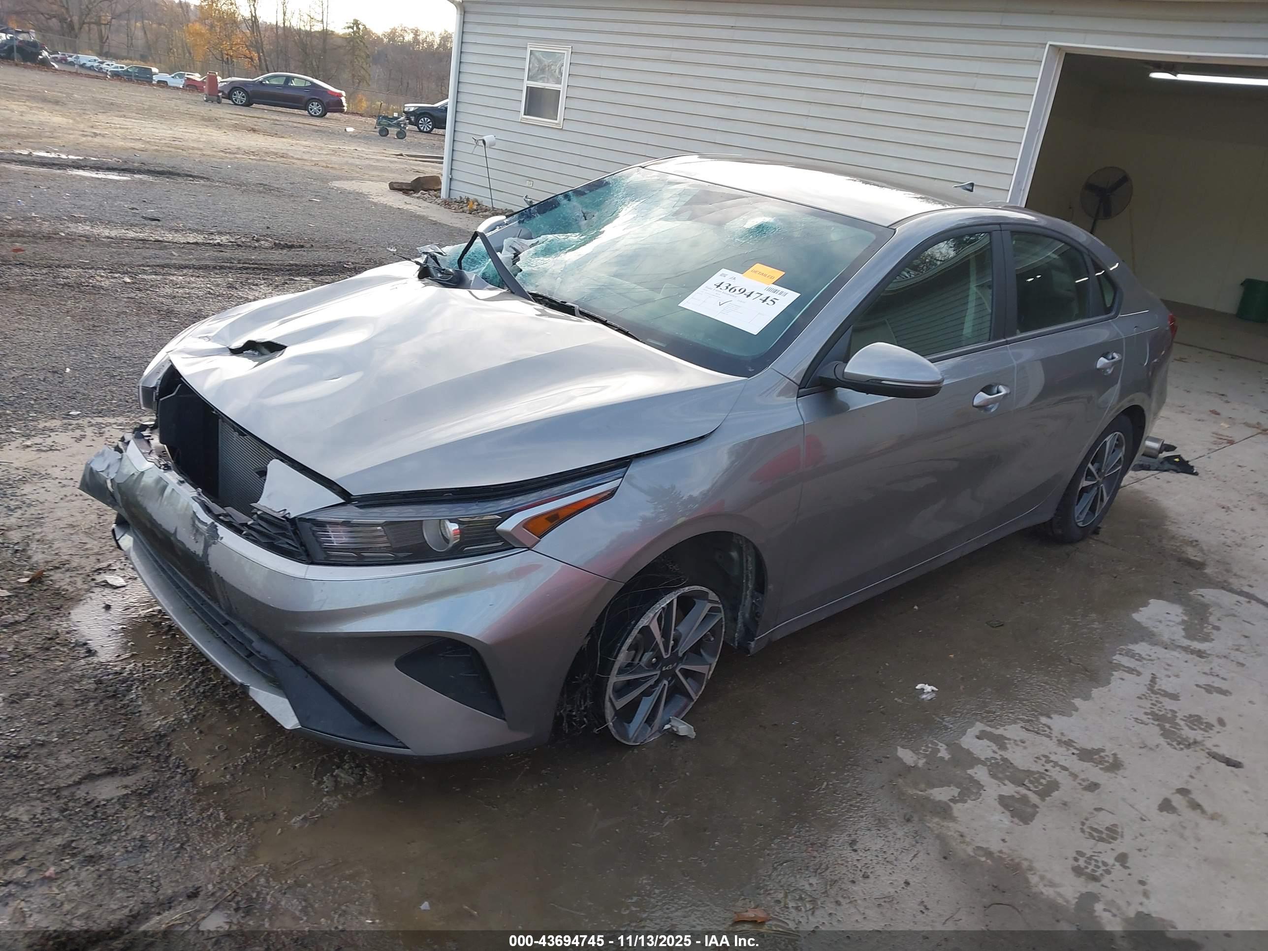 KIA FORTE image 2