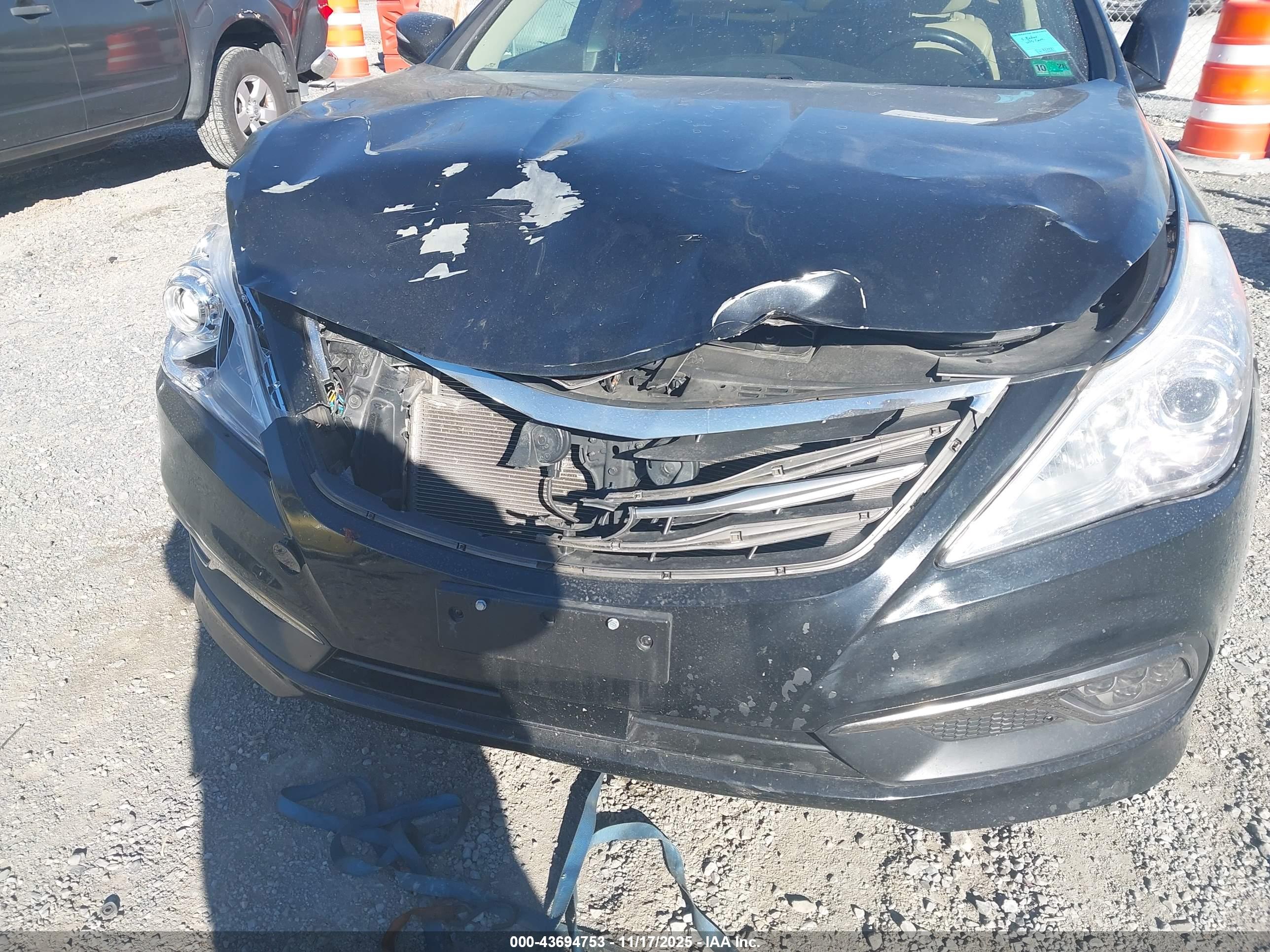HYUNDAI AZERA image 6
