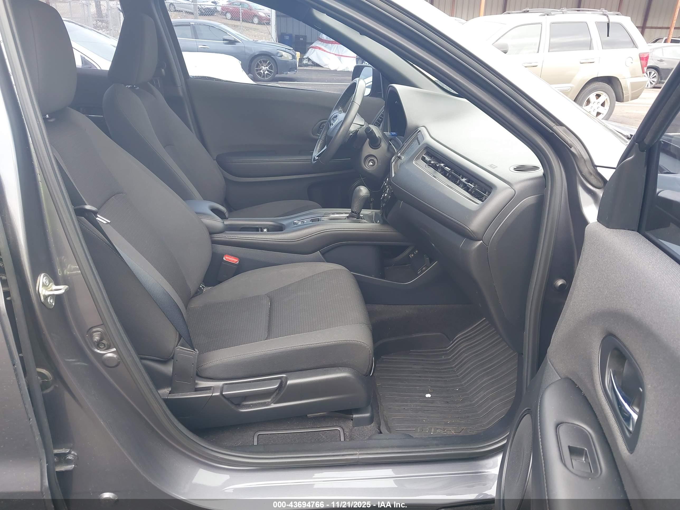 HONDA HR-V image 5
