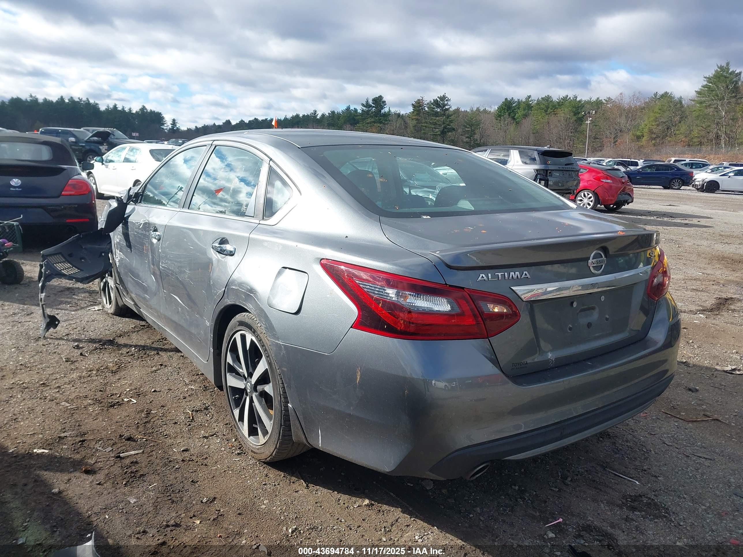 NISSAN ALTIMA image 3