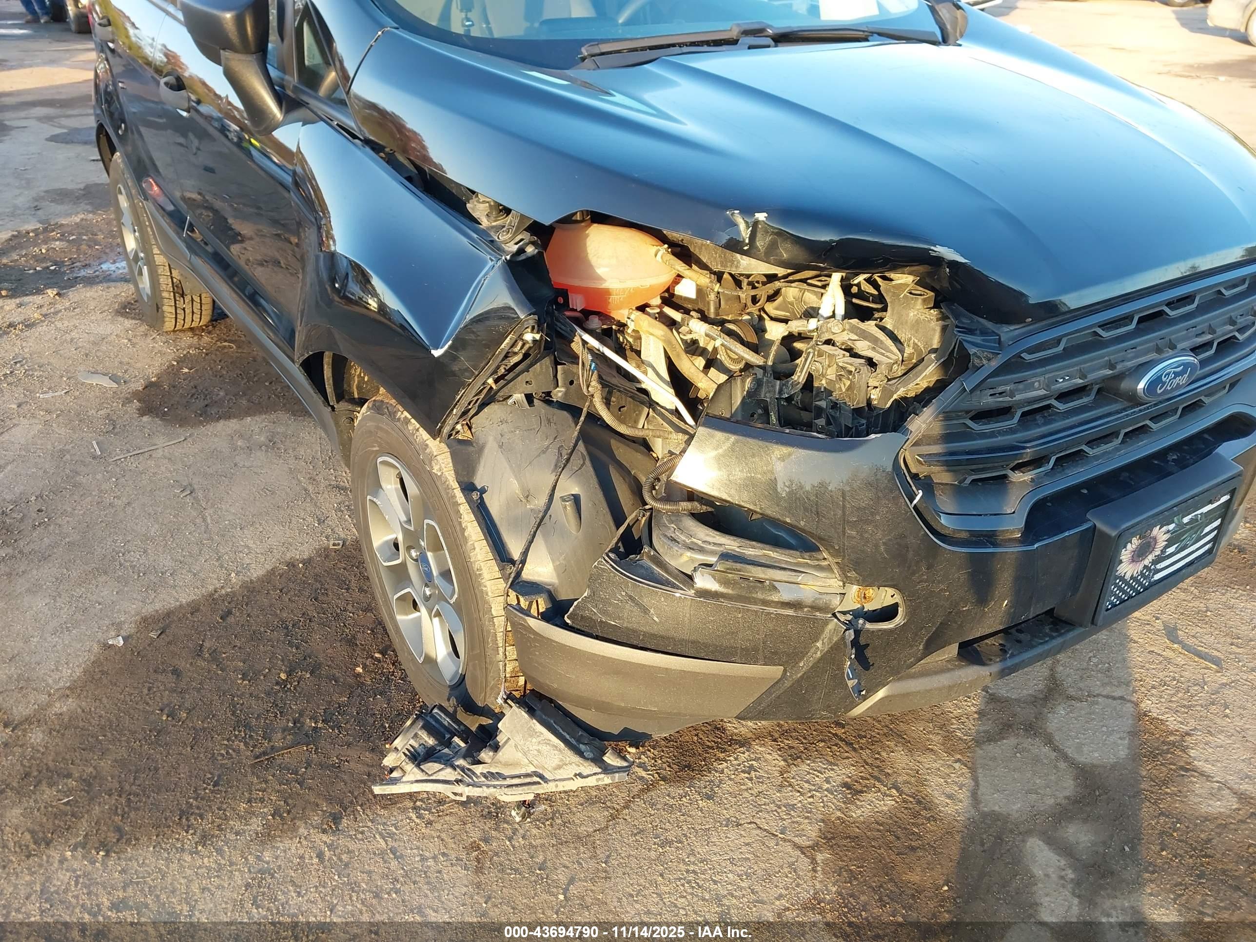 FORD ECOSPORT image 6