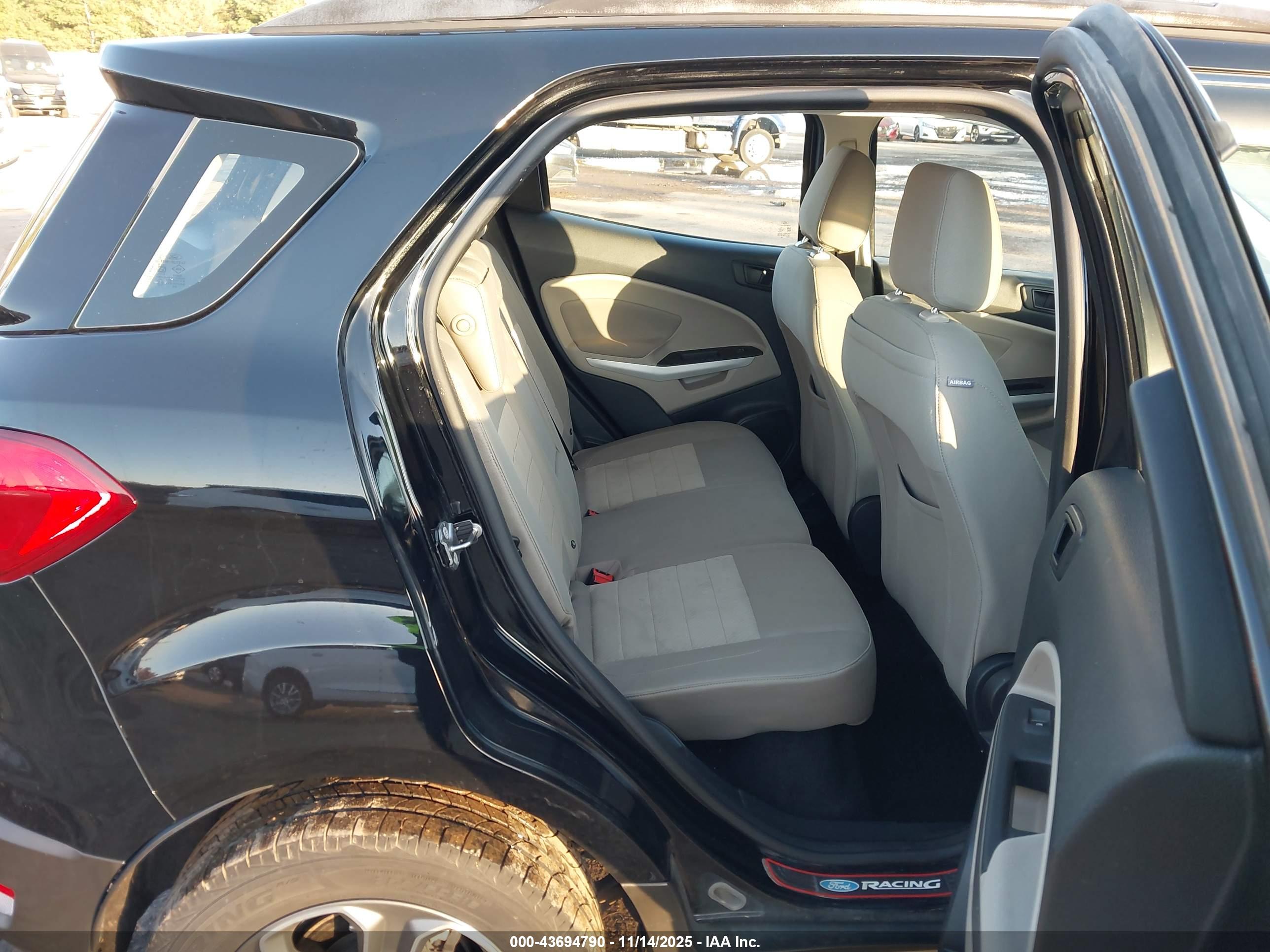 FORD ECOSPORT image 8