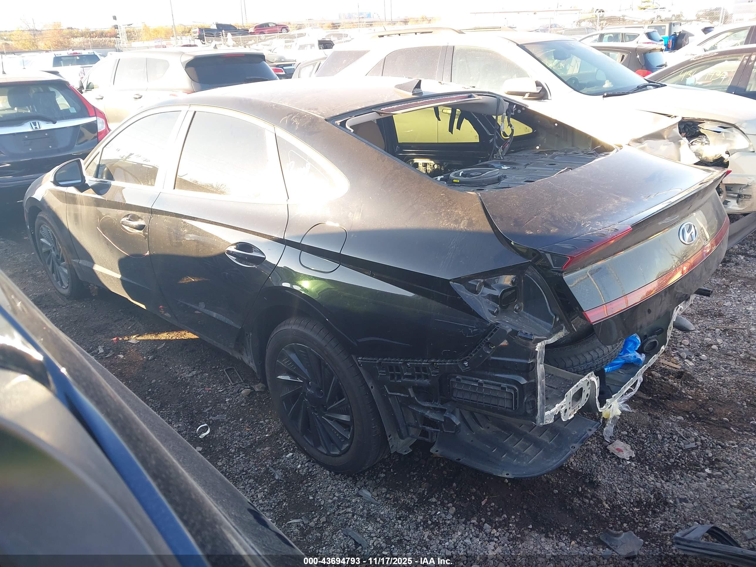 HYUNDAI SONATA image 3